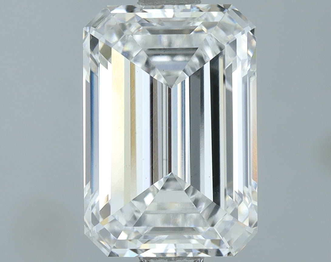 Lab-Grown 2.01 Carat Emerald Cut Diamond color E Clarity VS1, precious stones, engagement diamonds