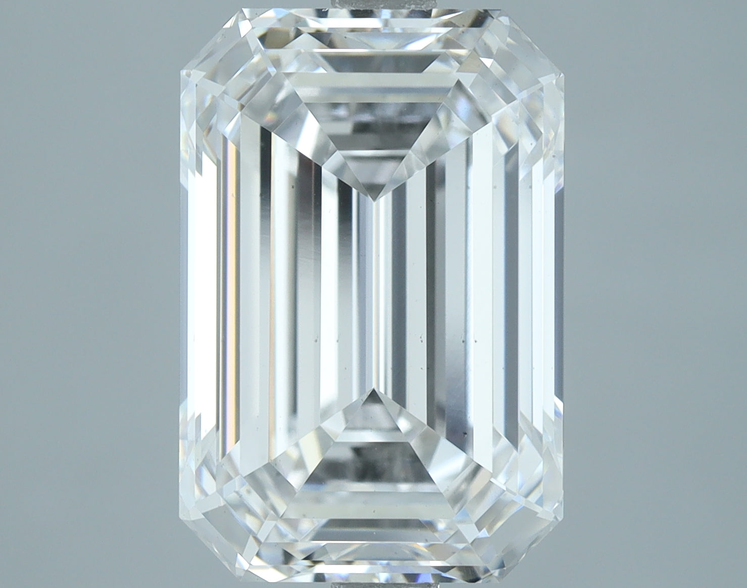 Lab-Grown 4.52 Carat Emerald Cut Diamond color E Clarity VS1, precious stones, engagement diamonds