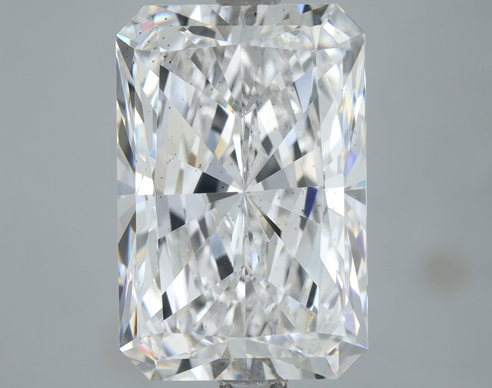 Lab-Grown 5.01 Carat Radiant Cut Diamond color E Clarity SI1, precious stones, engagement diamonds