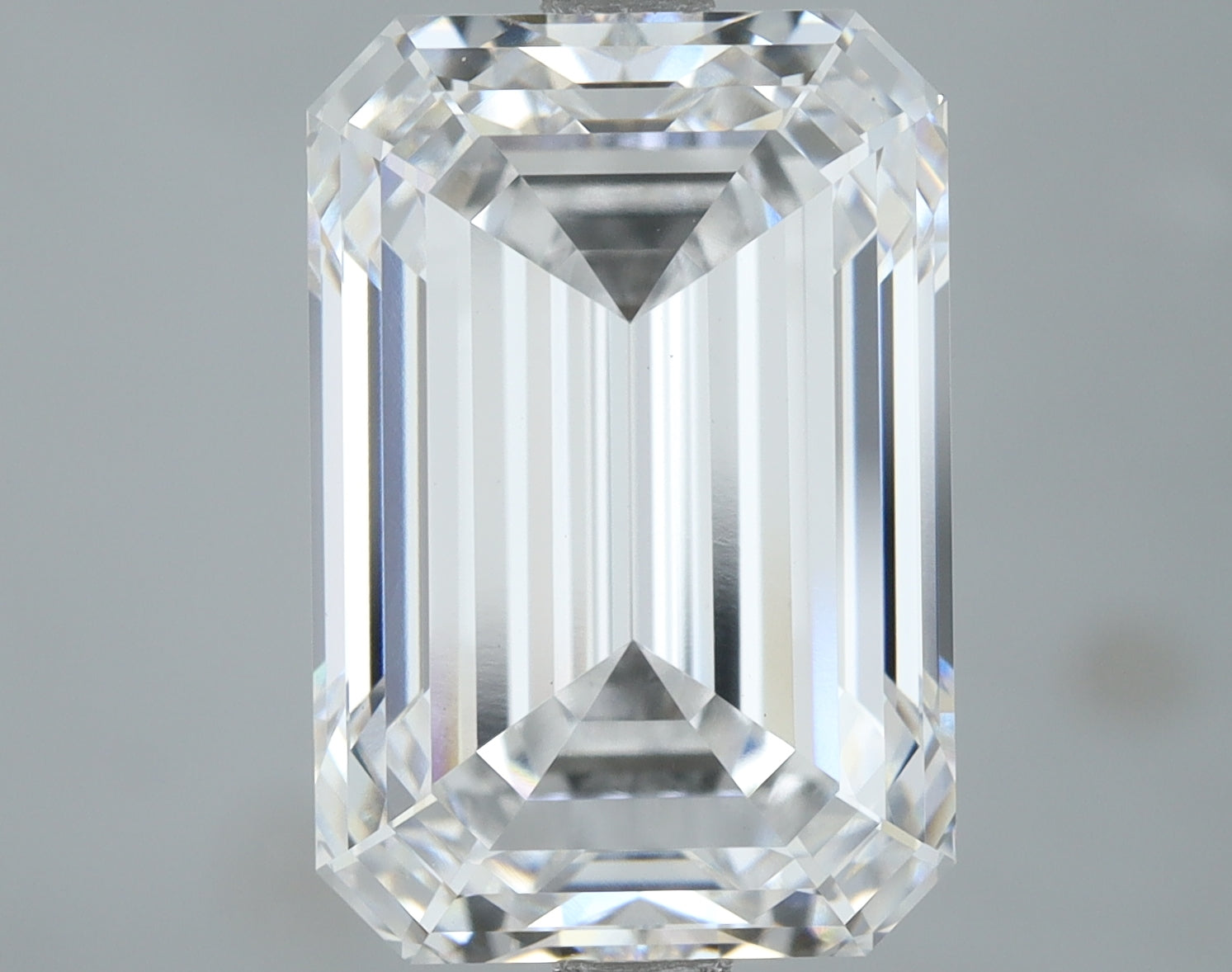 Lab-Grown 5.06 Carat Emerald Cut Diamond color D Clarity VVS2, precious stones, engagement diamonds