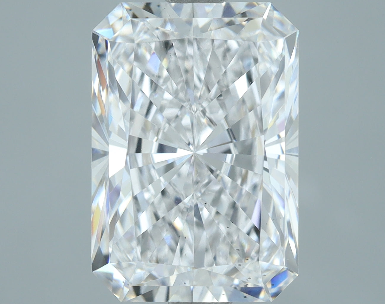 Lab-Grown 3.13 Carat Radiant Cut Diamond color D Clarity VS2, precious stones, engagement diamonds