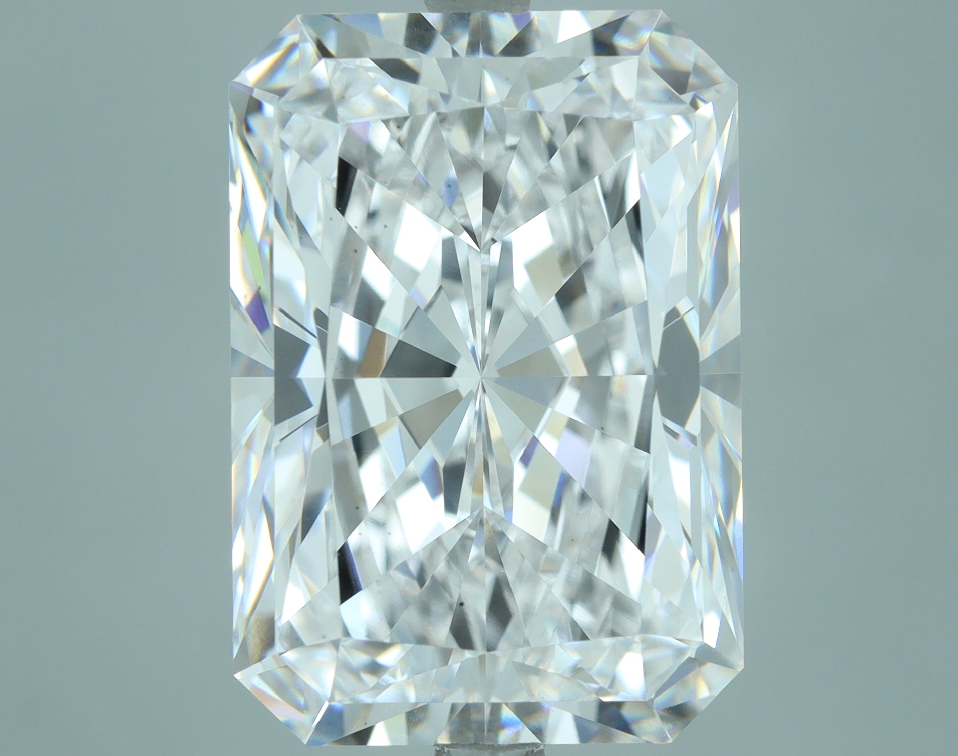 Lab-Grown 10.06 Carat Radiant Cut Diamond color E Clarity VS1, precious stones, engagement diamonds
