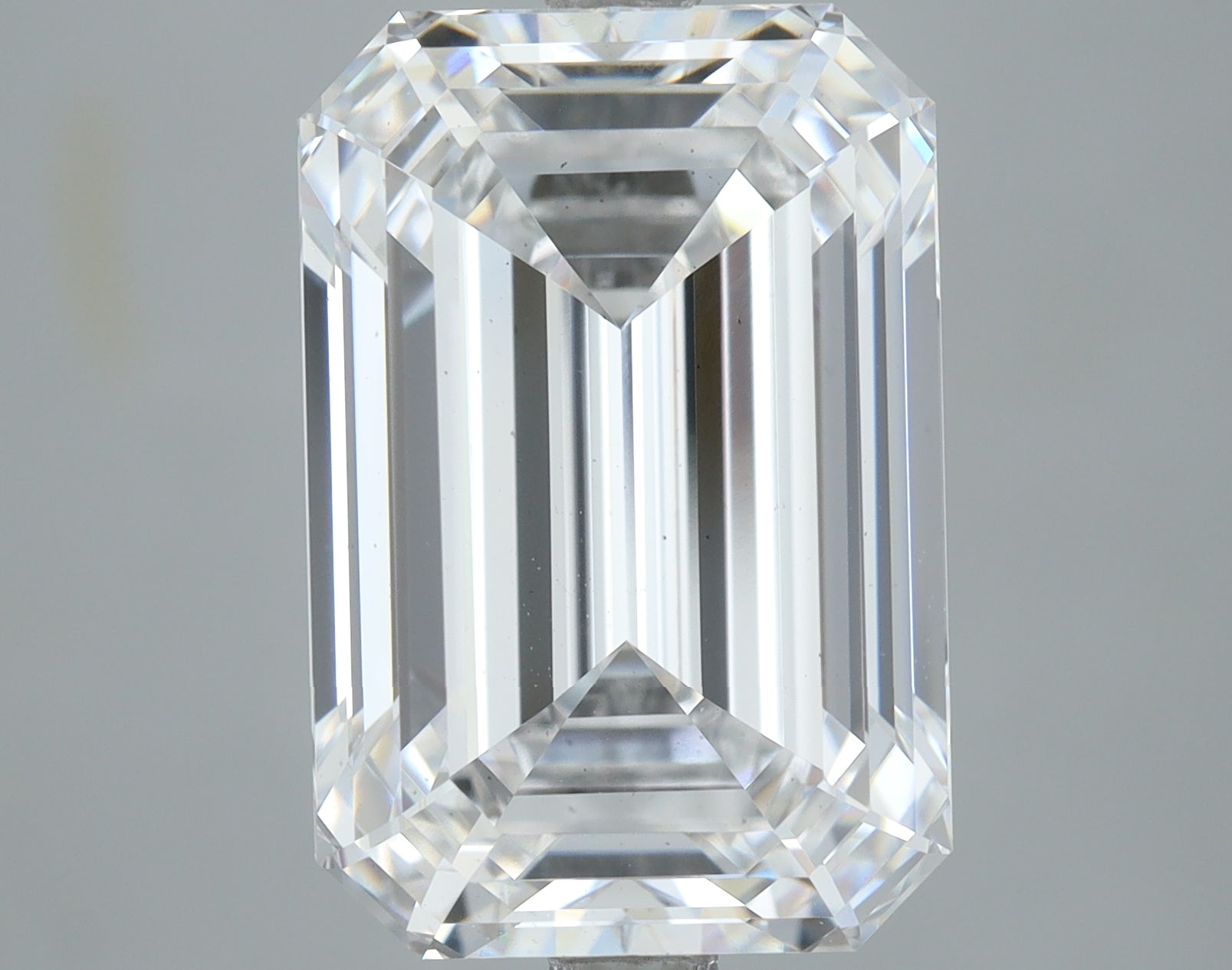Lab-Grown 6.04 Carat Emerald Cut Diamond color D Clarity VS2, precious stones, engagement diamonds