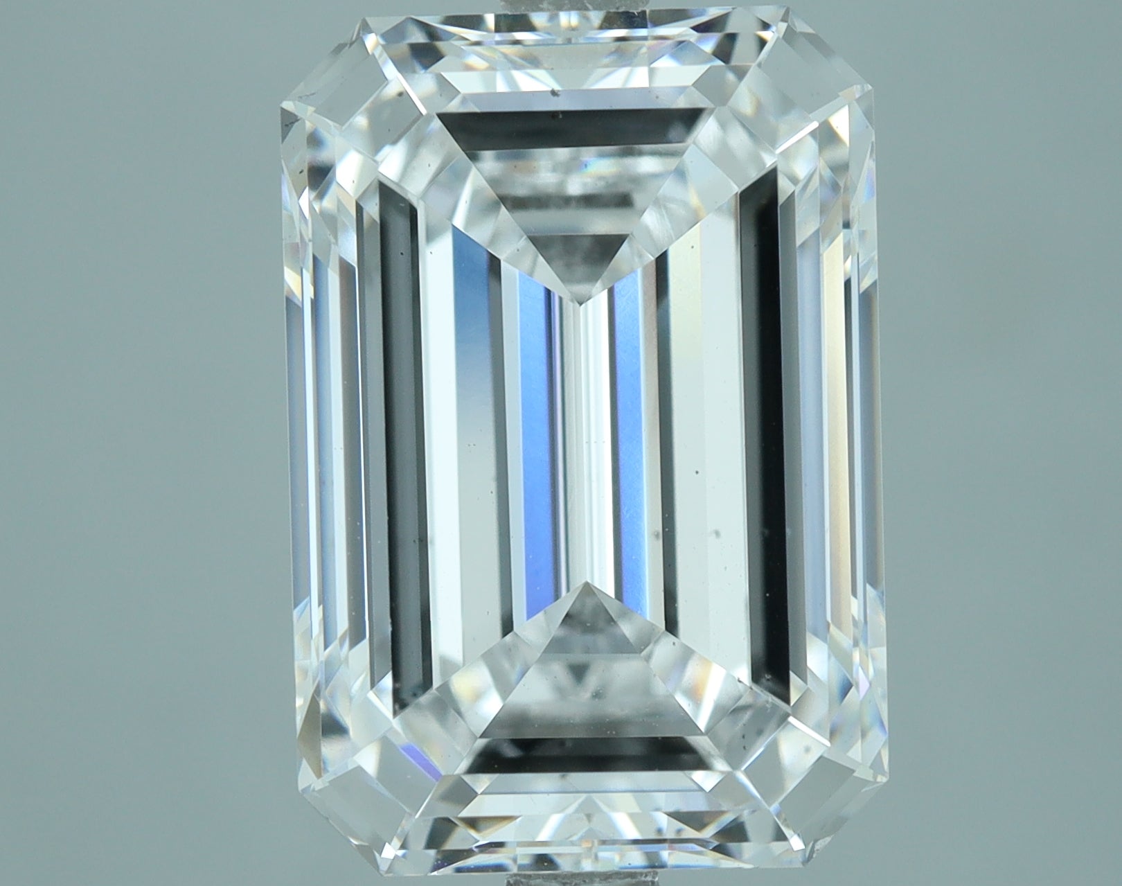 Lab-Grown 5.51 Carat Emerald Cut Diamond color D Clarity VS2, precious stones, engagement diamonds