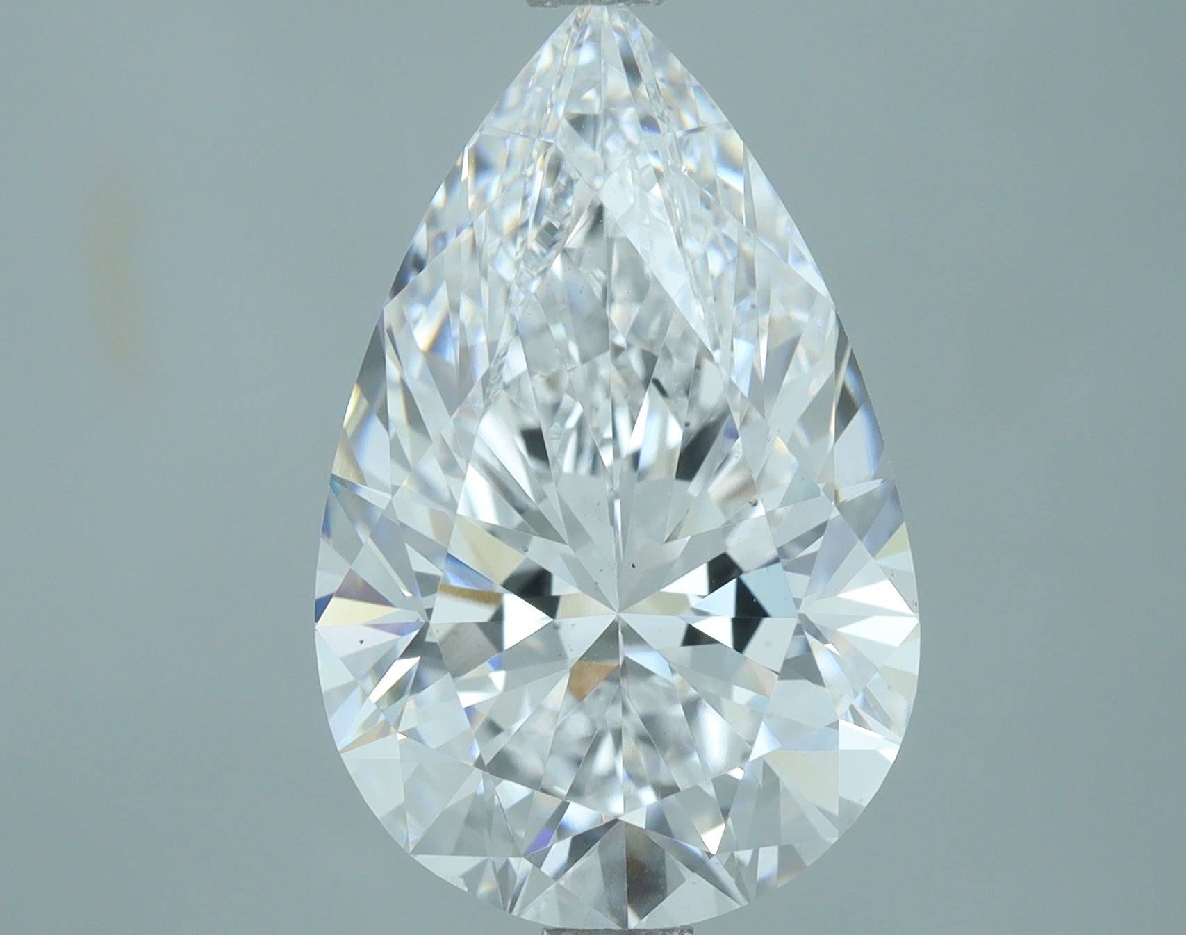 Lab-Grown 4.00 Carat Pear Shape Diamond color D Clarity VS2, precious stones, engagement diamonds