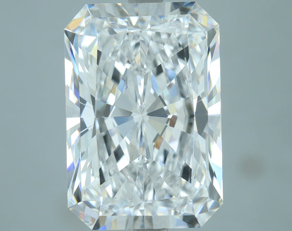 Lab-Grown 6.05 Carat Radiant Cut Diamond color E Clarity VS1, precious stones, engagement diamonds