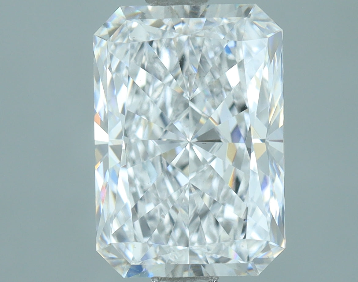 Lab-Grown 2.18 Carat Radiant Cut Diamond color D Clarity VS1, precious stones, engagement diamonds