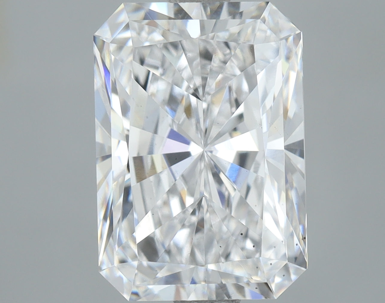 Lab-Grown 3.06 Carat Radiant Cut Diamond color D Clarity VS2, precious stones, engagement diamonds