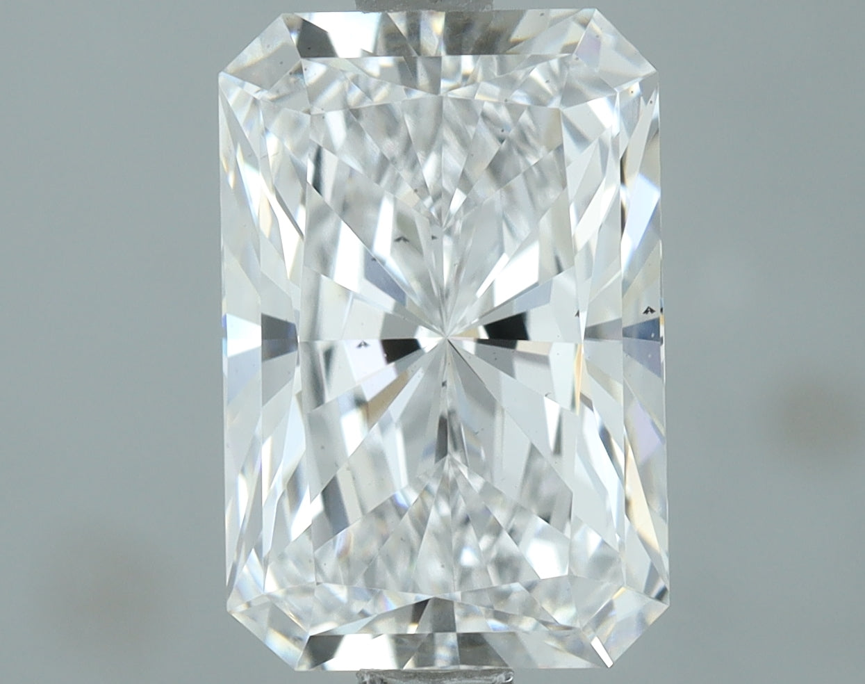 Lab-Grown 2.27 Carat Radiant Cut Diamond color D Clarity VS2, precious stones, engagement diamonds