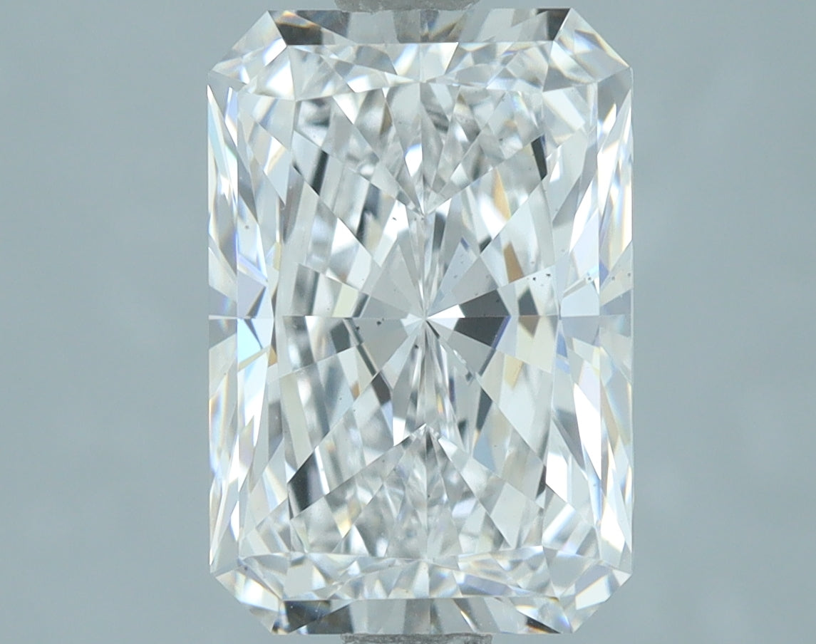 Lab-Grown 2.43 Carat Radiant Cut Diamond color E Clarity VS2, precious stones, engagement diamonds
