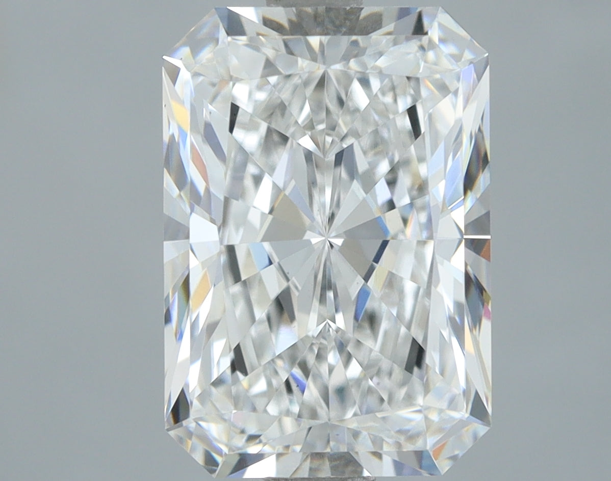 Lab-Grown 2.65 Carat Radiant Cut Diamond color E Clarity VS1, precious stones, engagement diamonds