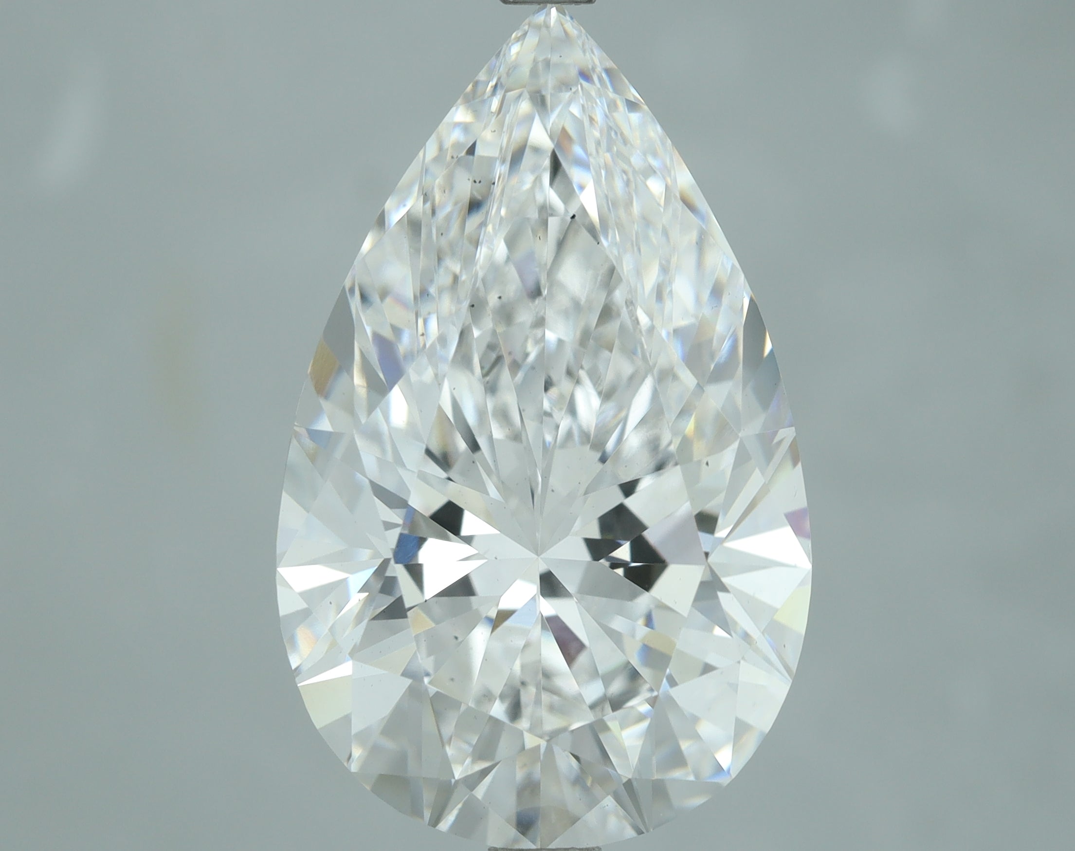 Lab-Grown 6.90 Carat Pear Shape Diamond color E Clarity VS2, precious stones, engagement diamonds