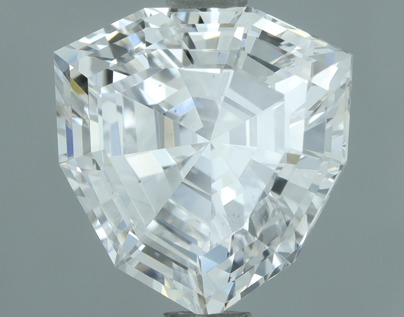 Lab-Grown 2.12 Carat Shield Shape Diamond color E Clarity VS1, precious stones, engagement diamonds