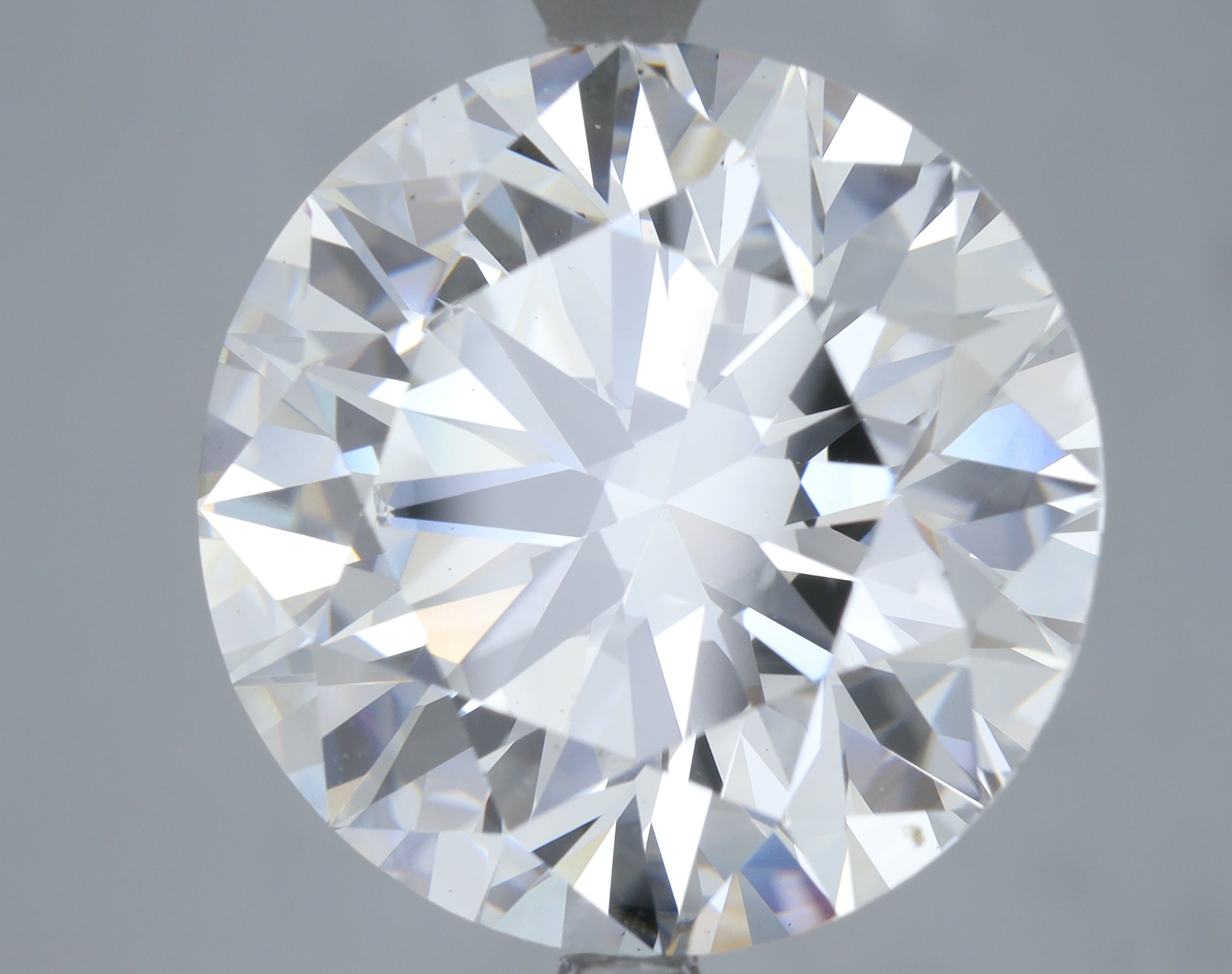 Lab-Grown 11.71 Carat Round Brilliant Diamond color F Clarity VS1, precious stones, engagement diamonds