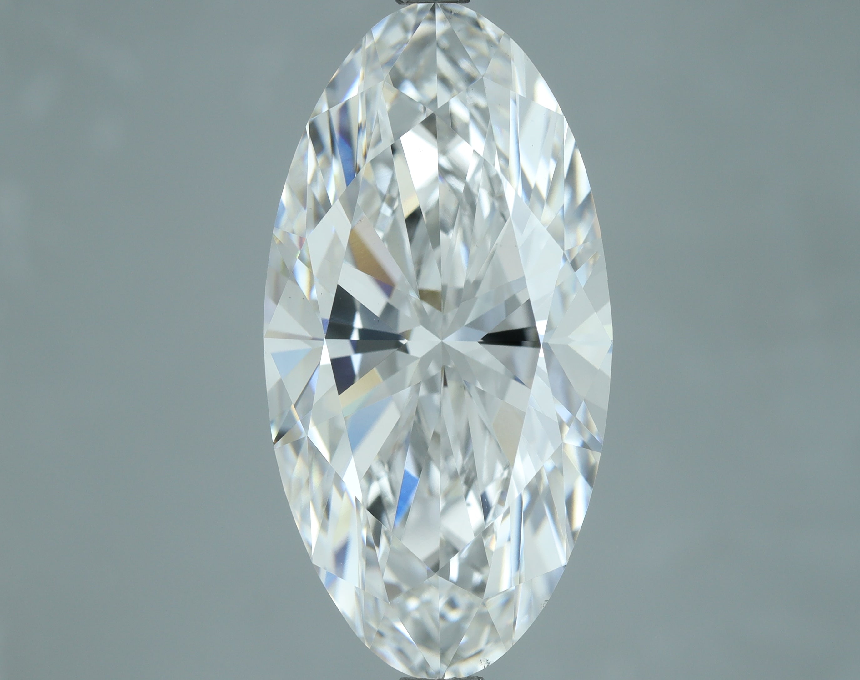 Lab-Grown 6.02 Carat Oval Shape Diamond color E Clarity VS1, precious stones, engagement diamonds