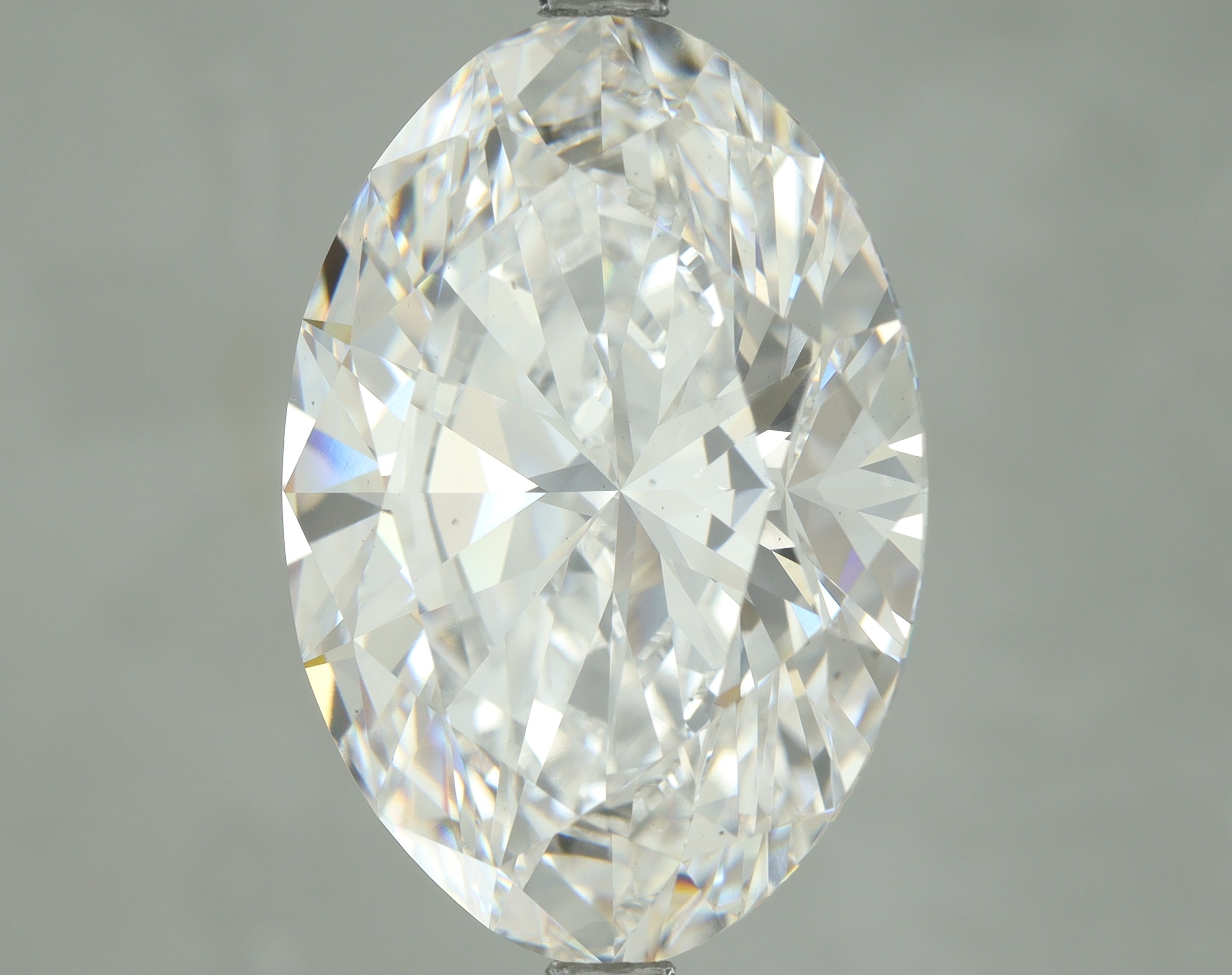 Lab-Grown 9.51 Carat Oval Shape Diamond color E Clarity VS1, precious stones, engagement diamonds