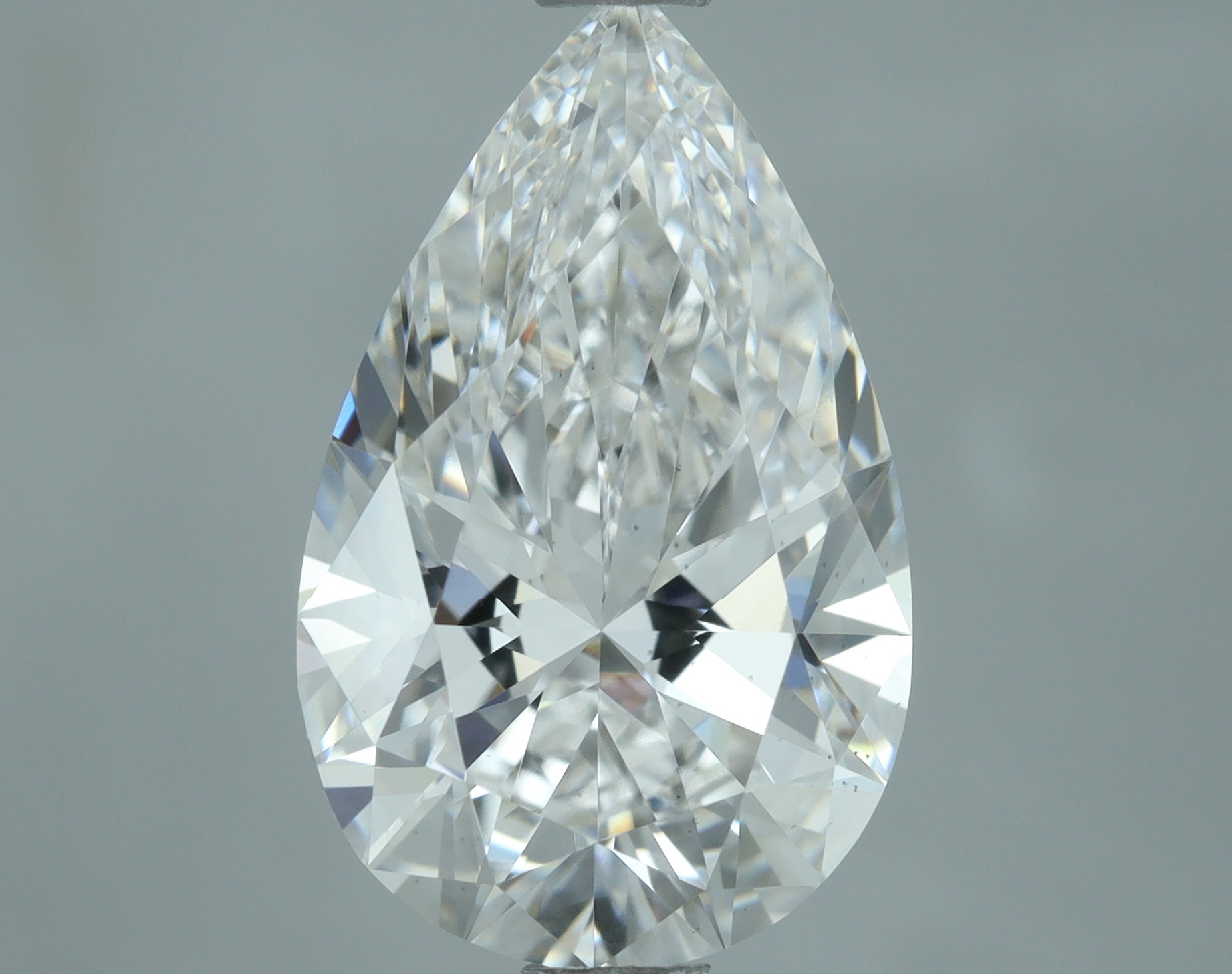 Lab-Grown 2.50 Carat Pear Shape Diamond color E Clarity VS2, precious stones, engagement diamonds