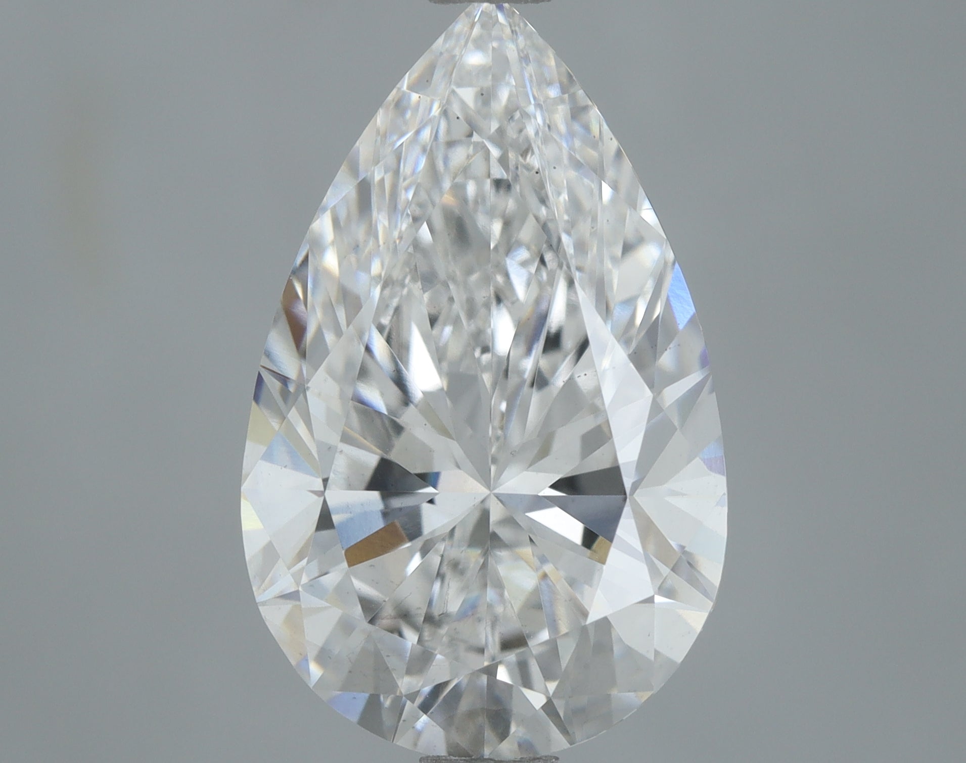 Lab-Grown 3.18 Carat Pear Shape Diamond color E Clarity VS2, precious stones, engagement diamonds