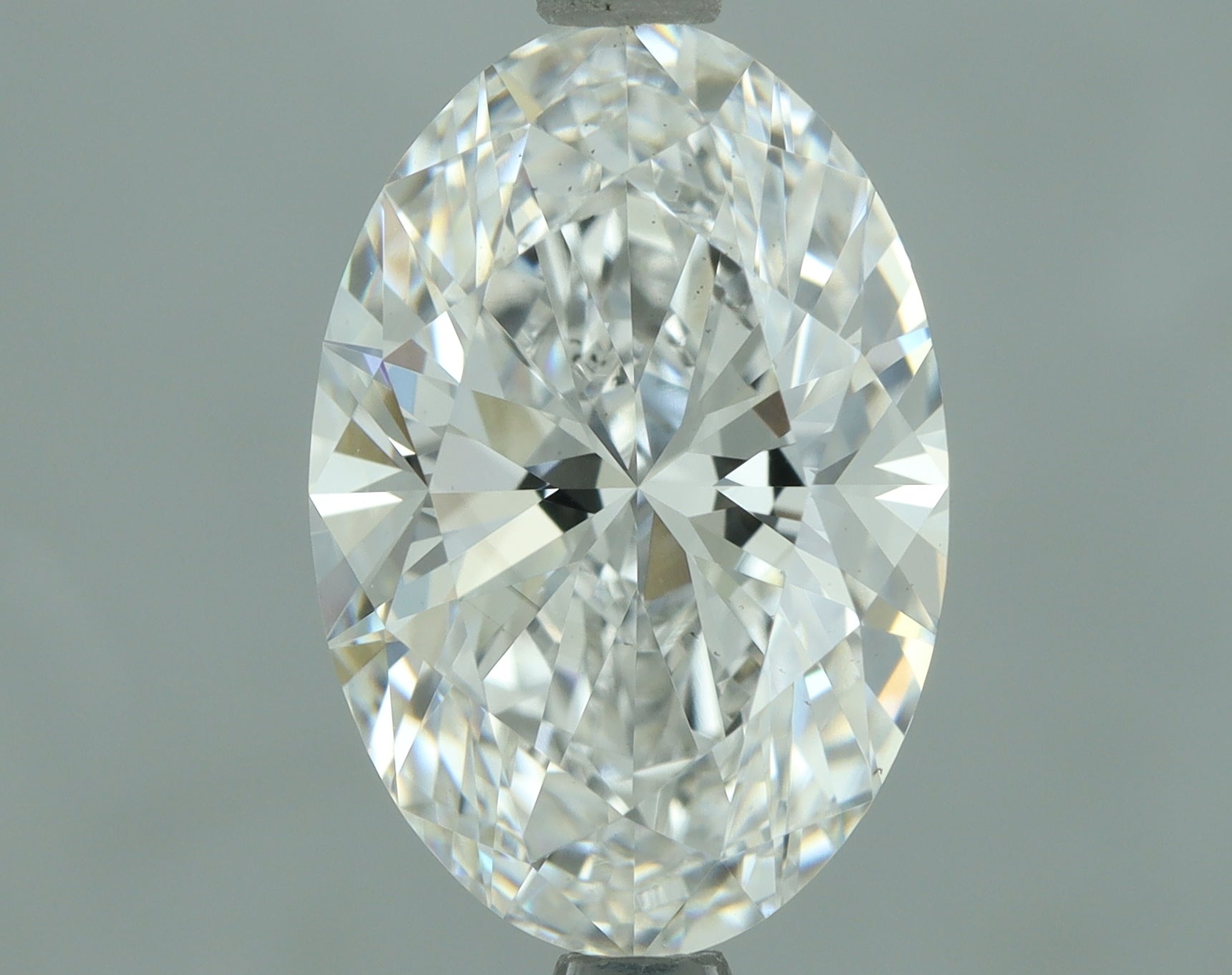 Lab-Grown 2.40 Carat Oval Shape Diamond color D Clarity VS2, precious stones, engagement diamonds