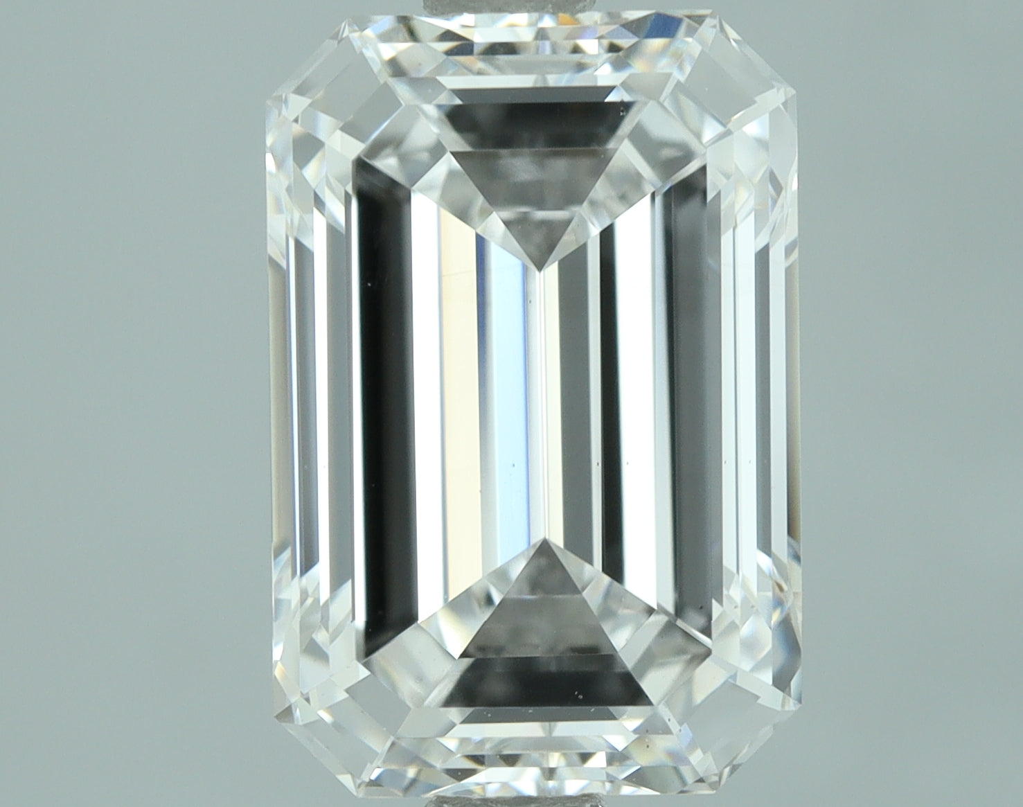 Lab-Grown 3.01 Carat Emerald Cut Diamond color E Clarity VS1, precious stones, engagement diamonds