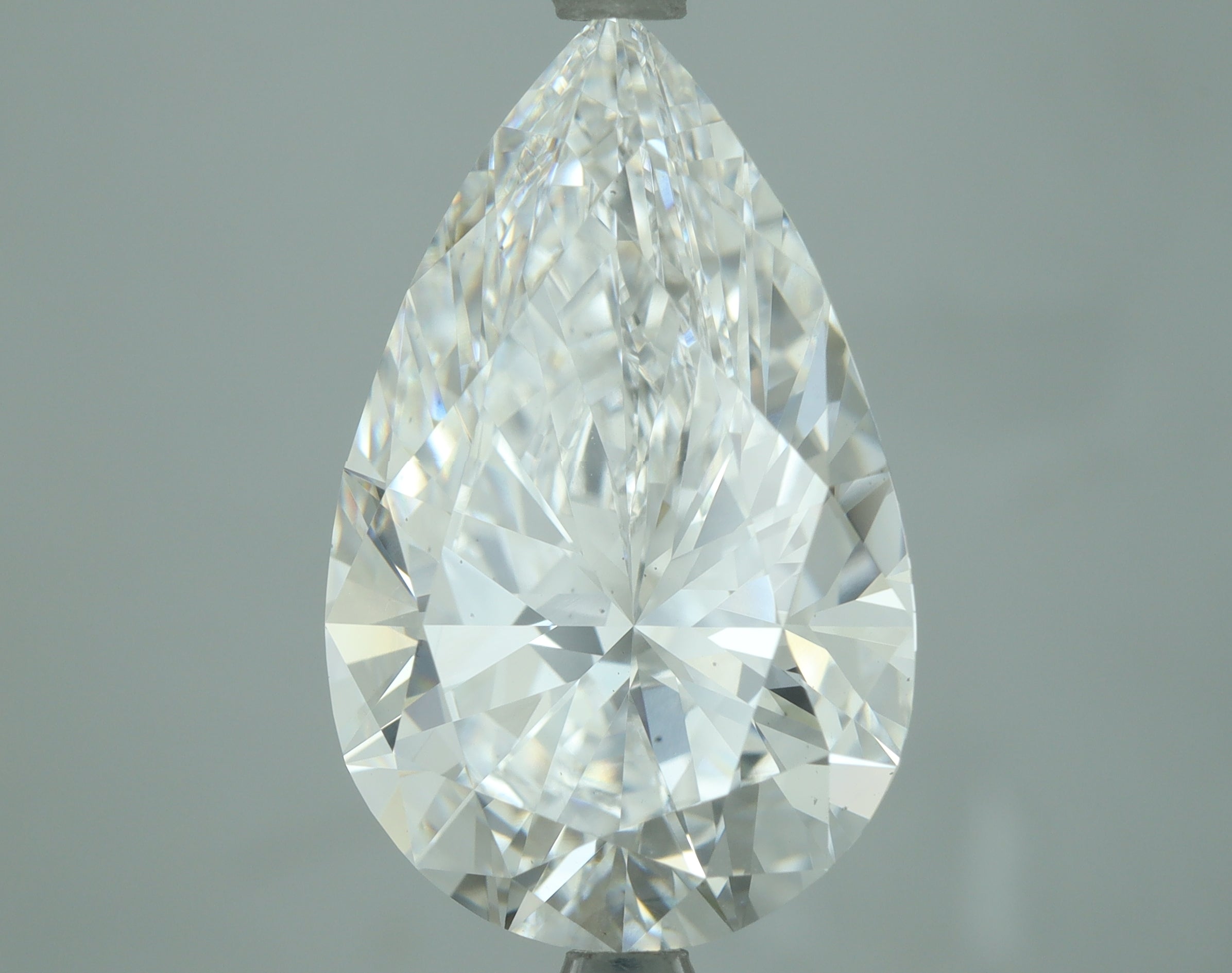 Lab-Grown 5.02 Carat Pear Shape Diamond color E Clarity VS2, precious stones, engagement diamonds