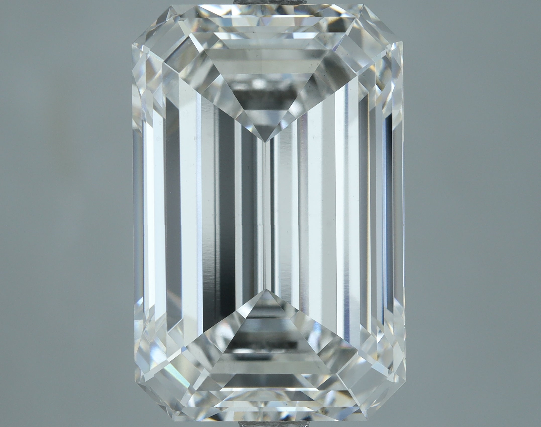 Lab-Grown 7.04 Carat Emerald Cut Diamond color F Clarity VS1, precious stones, engagement diamonds