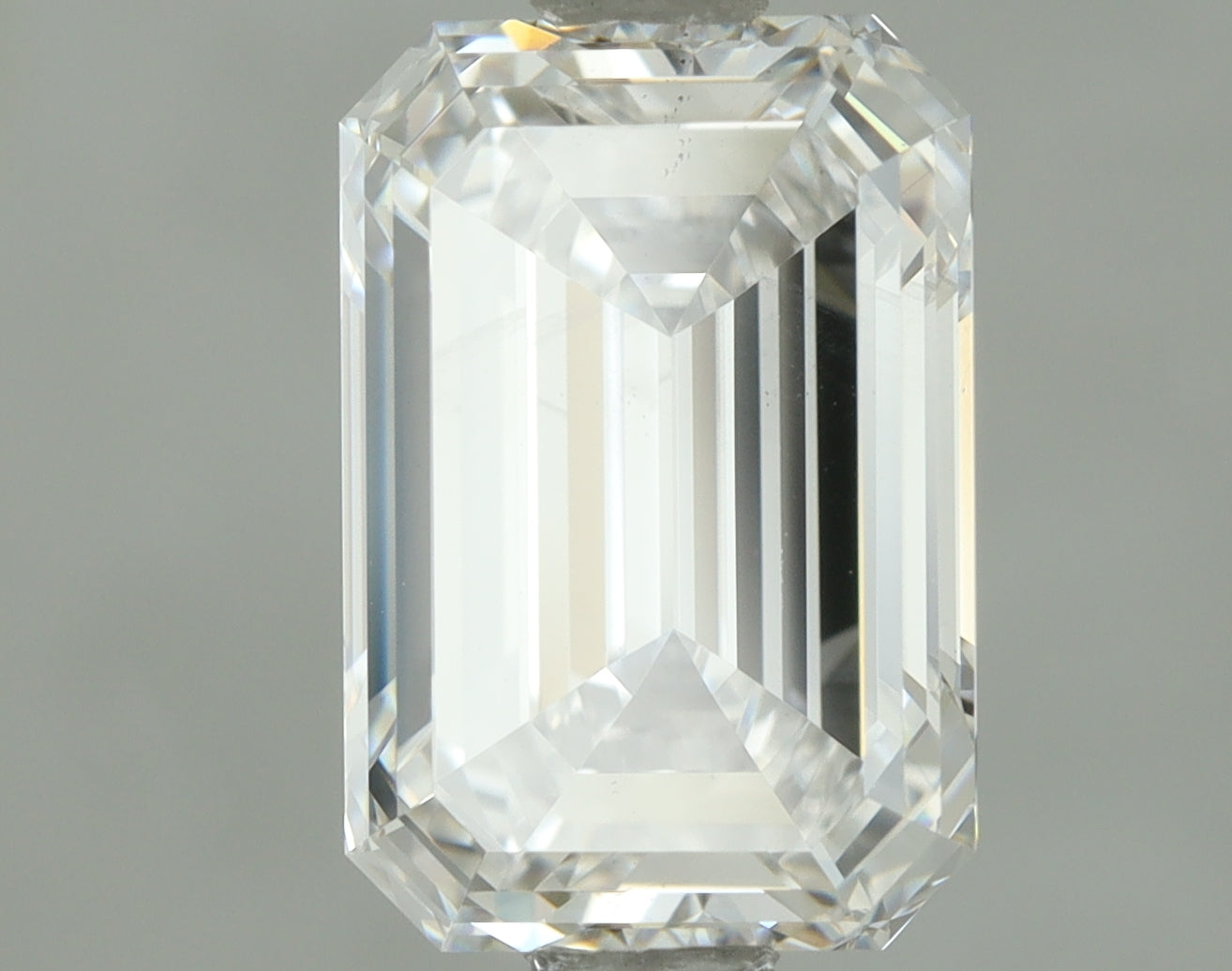 Lab-Grown 2.02 Carat Emerald Cut Diamond color E Clarity VS2, precious stones, engagement diamonds