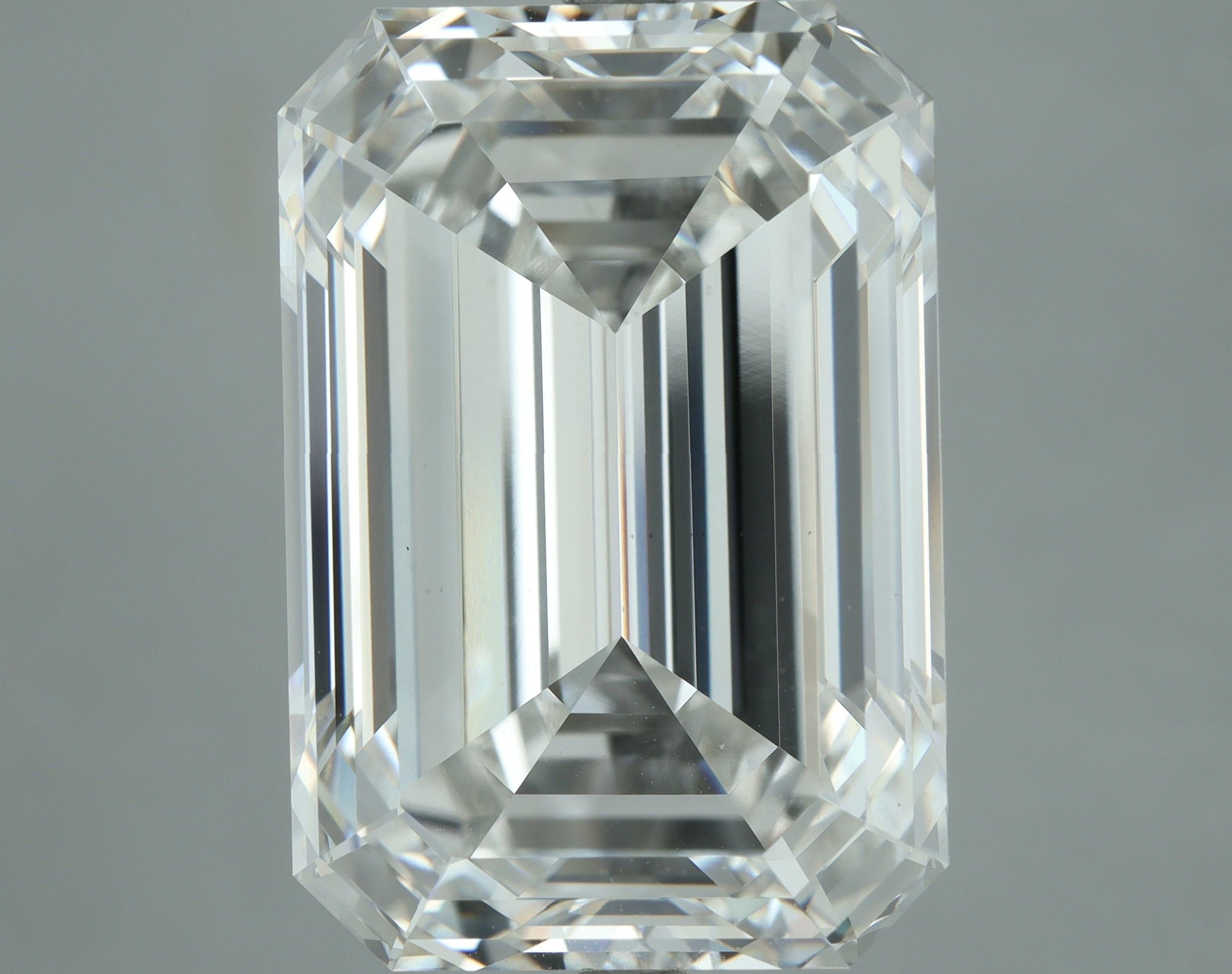 Lab-Grown 15.10 Carat Emerald Cut Diamond color F Clarity VS1, precious stones, engagement diamonds