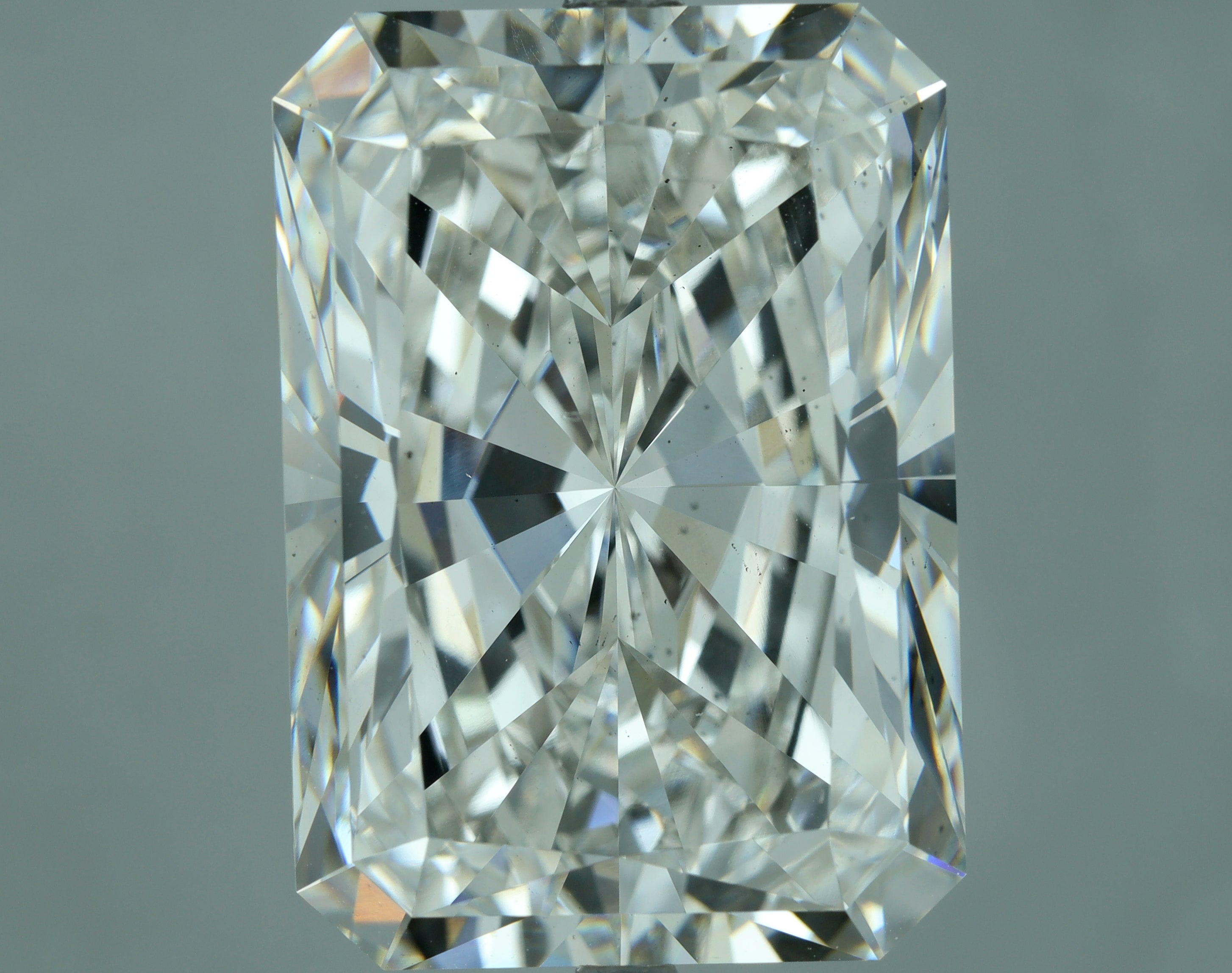 Lab-Grown 20.04 Carat Radiant Cut Diamond color G Clarity VS2, precious stones, engagement diamonds