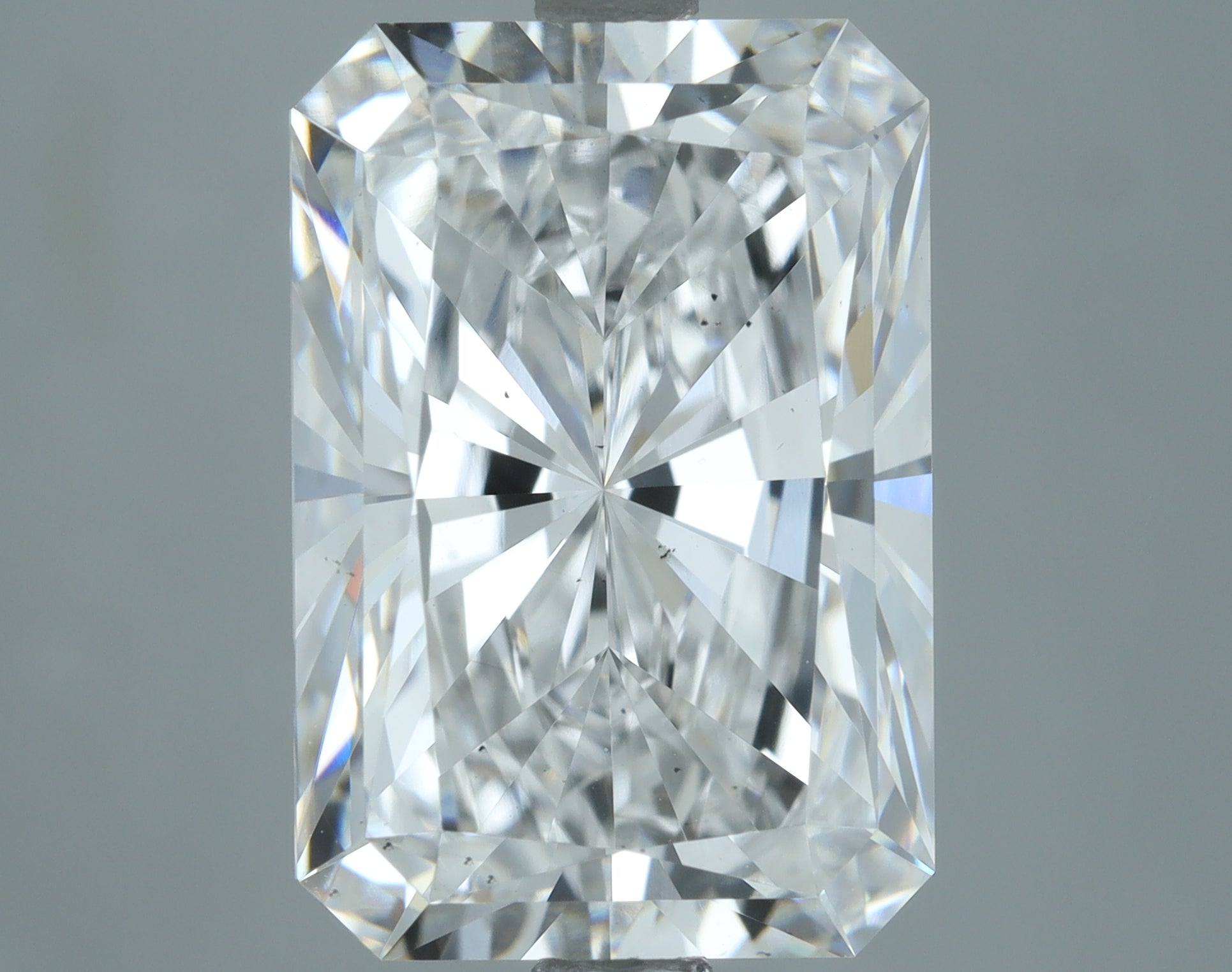 Lab-Grown 5.02 Carat Radiant Cut Diamond color E Clarity VS2, precious stones, engagement diamonds