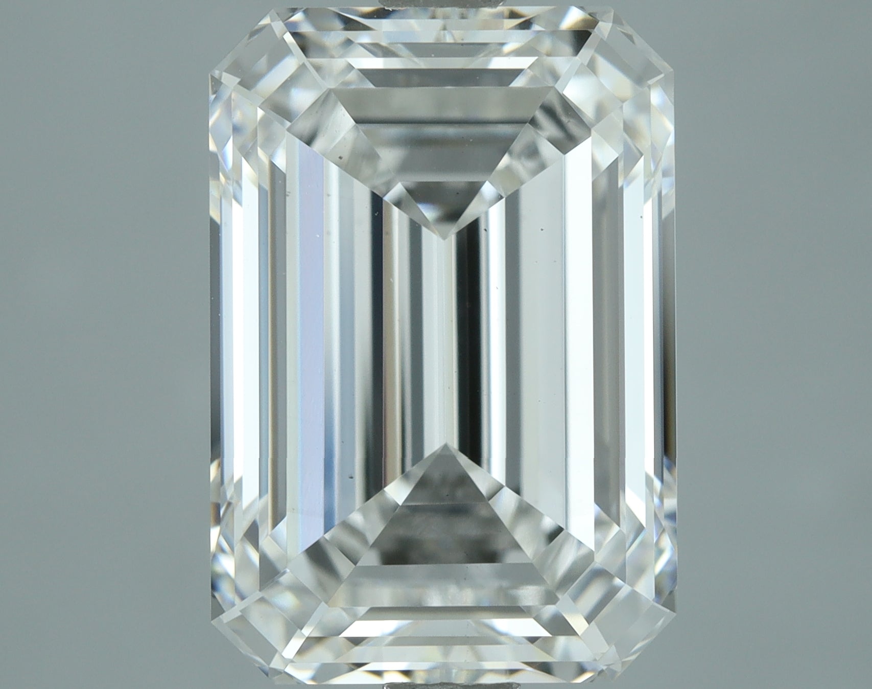 Lab-Grown 4.19 Carat Emerald Cut Diamond color E Clarity VS1, precious stones, engagement diamonds