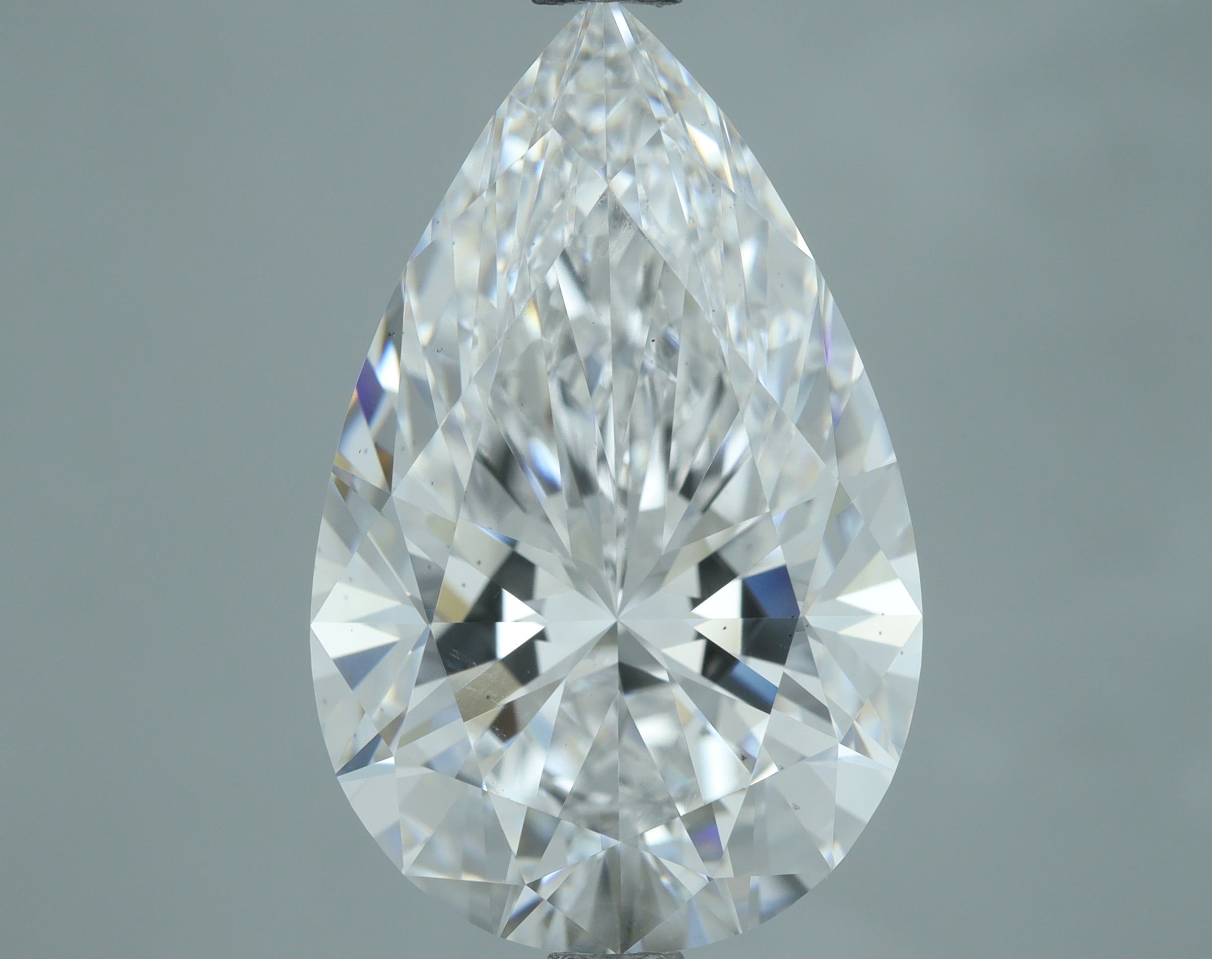 Lab-Grown 5.62 Carat Pear Shape Diamond color D Clarity VS2, precious stones, engagement diamonds