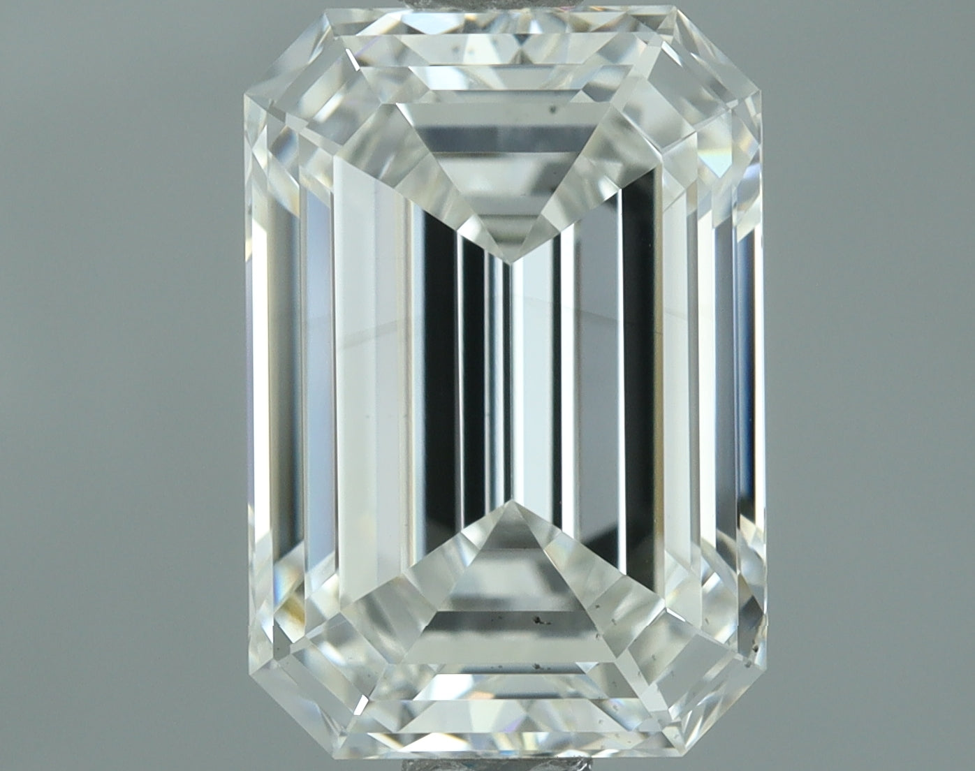 Lab-Grown 2.04 Carat Emerald Cut Diamond color F Clarity VS2, precious stones, engagement diamonds