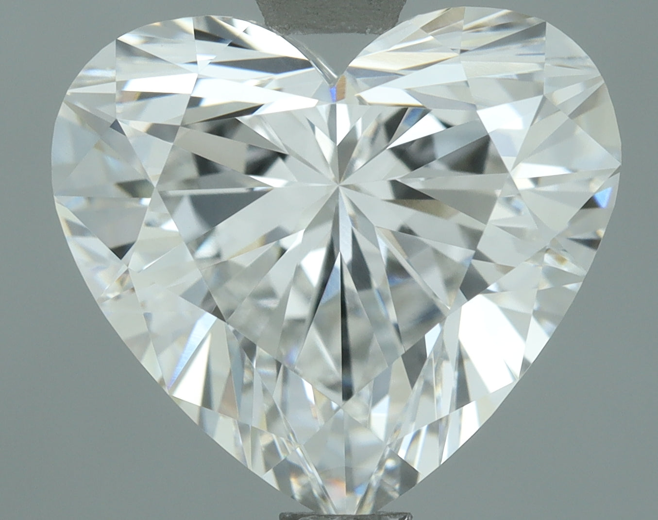 Lab-Grown 2.60 Carat Heart Shape Diamond color E Clarity VVS2, precious stones, engagement diamonds