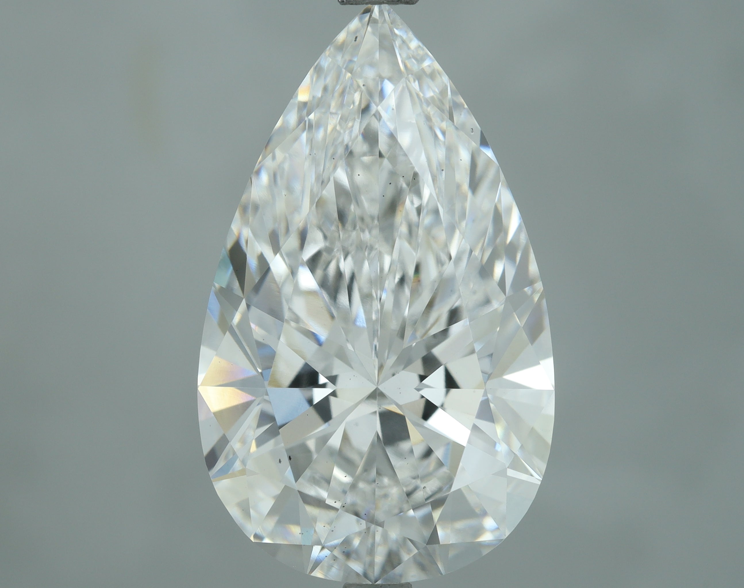 Lab-Grown 6.11 Carat Pear Shape Diamond color F Clarity VS2, precious stones, engagement diamonds