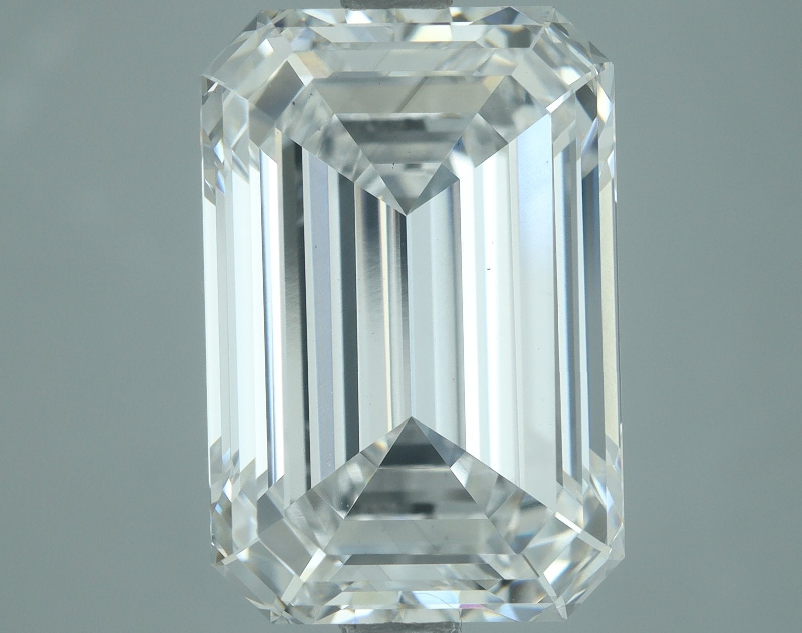 Lab-Grown 5.21 Carat Emerald Cut Diamond color E Clarity VS1, precious stones, engagement diamonds