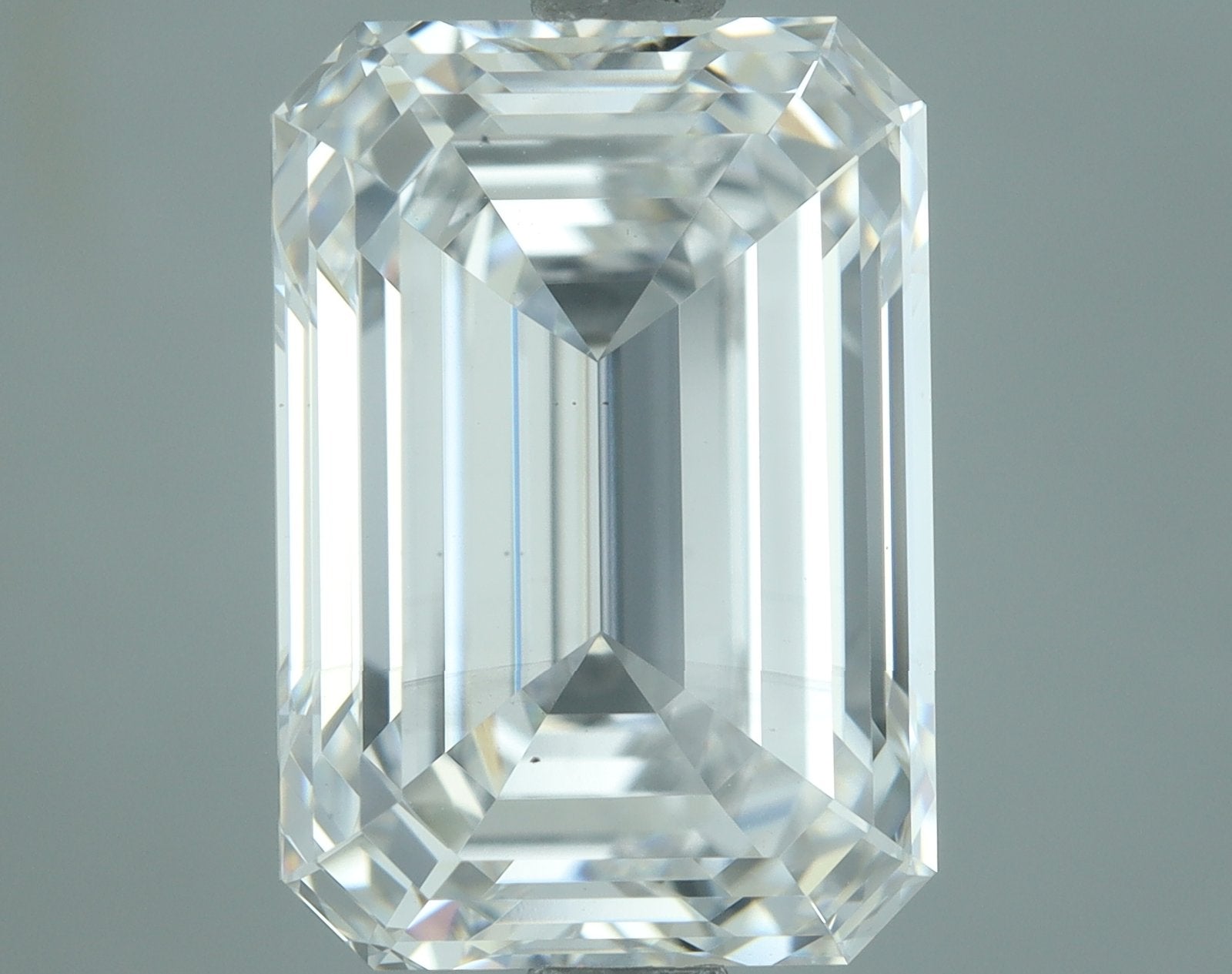 Lab-Grown 3.52 Carat Emerald Cut Diamond color D Clarity VS2, precious stones, engagement diamonds