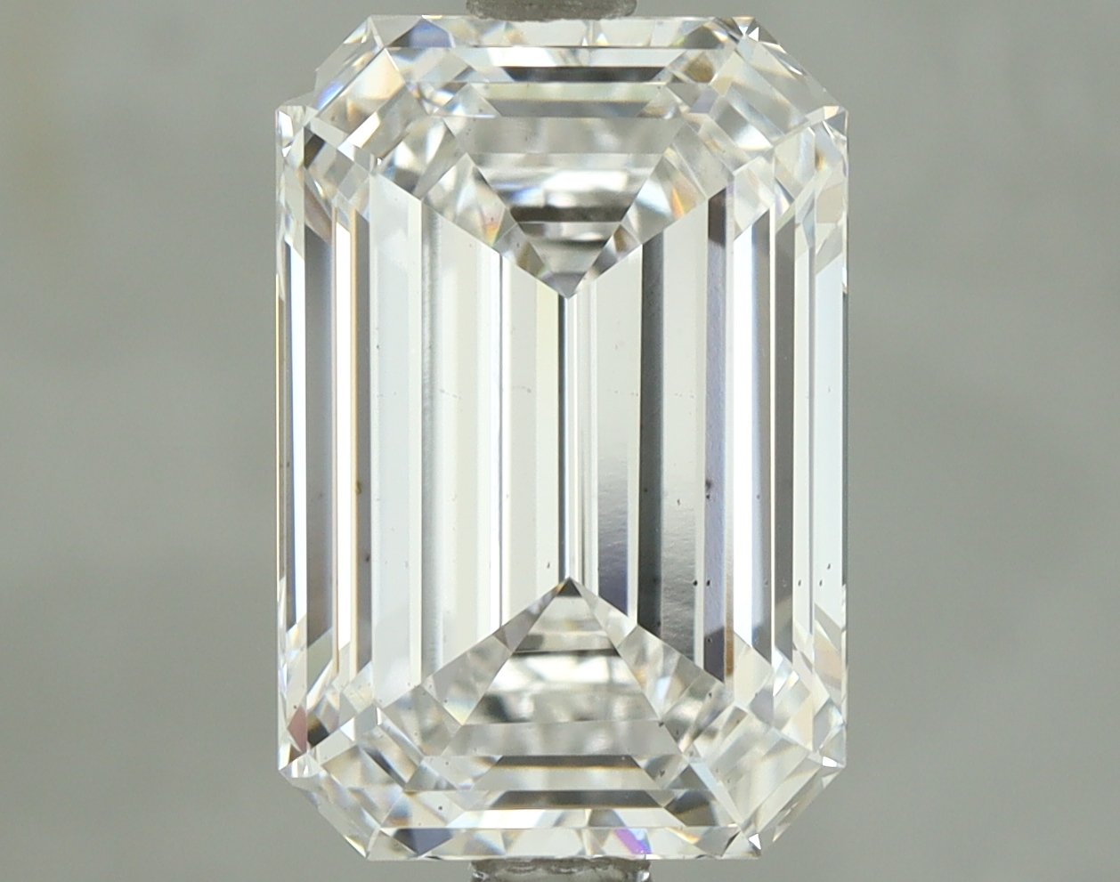 Lab-Grown 3.53 Carat Emerald Cut Diamond color E Clarity VS2, precious stones, engagement diamonds