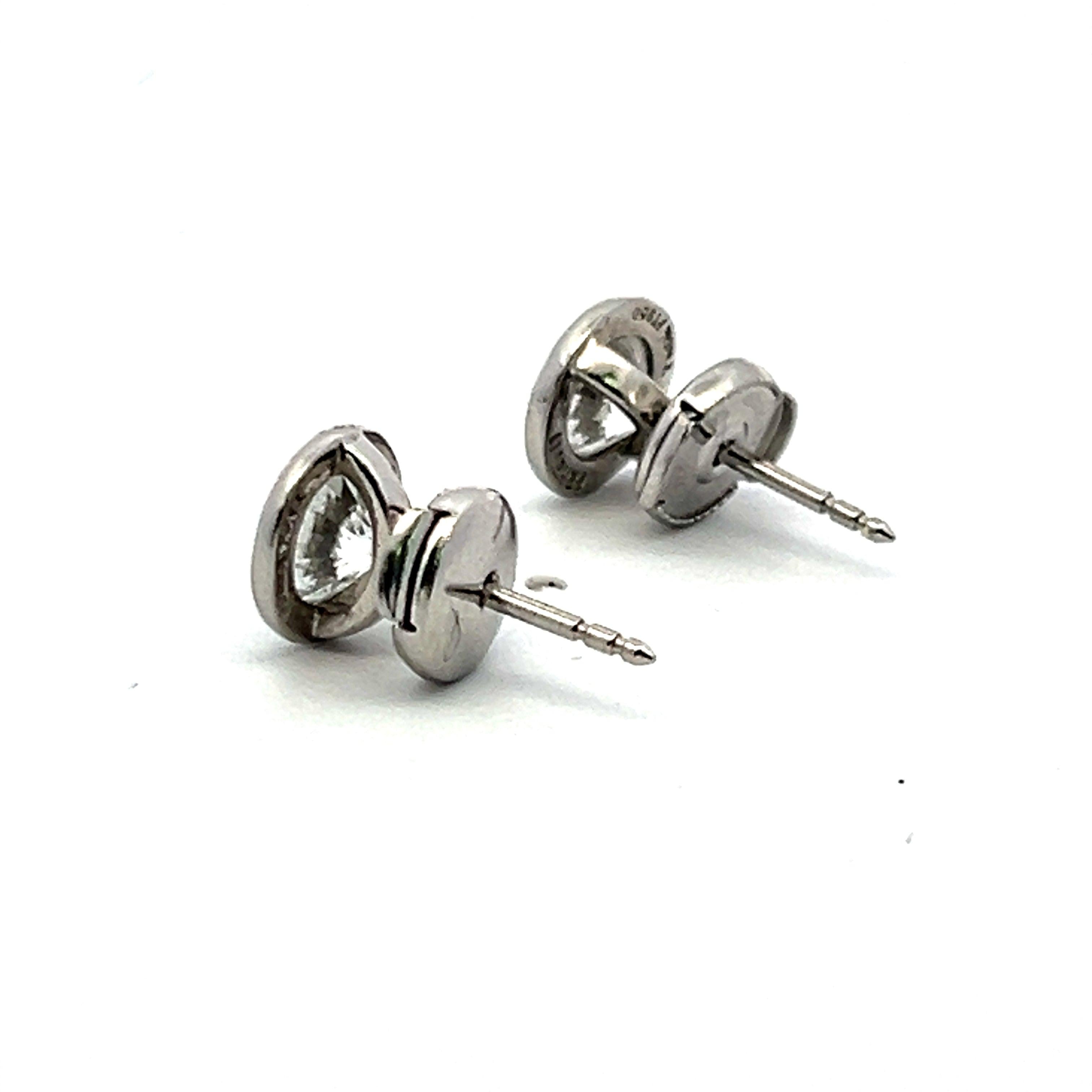 Tiffany & Co 2.05 Carat Round Brilliant G VS1 Diamond Platinum Earrings