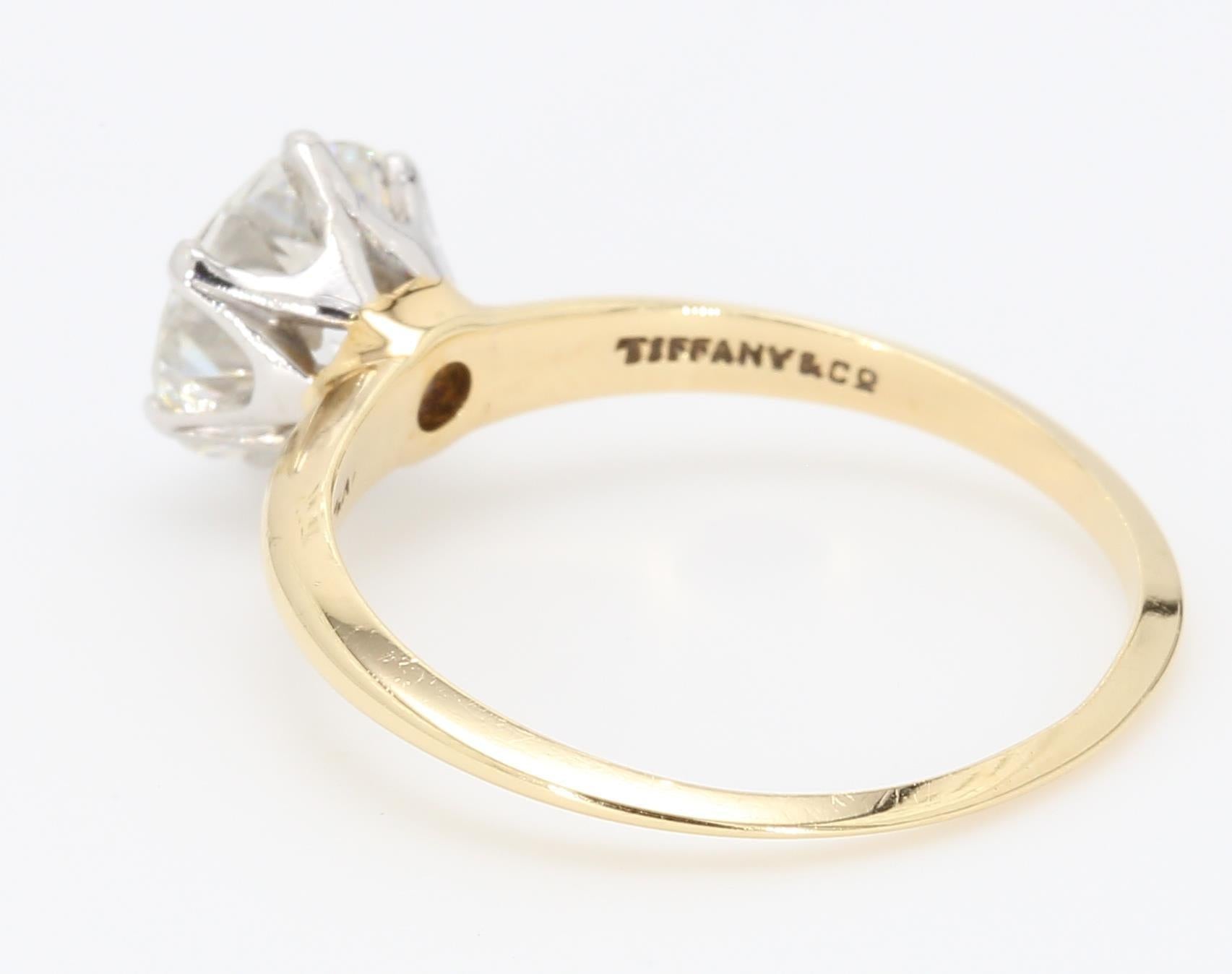 Tiffany and Co 1.26 Carat Round Brilliant Diamond 18 Karat Gold Engagement Ring