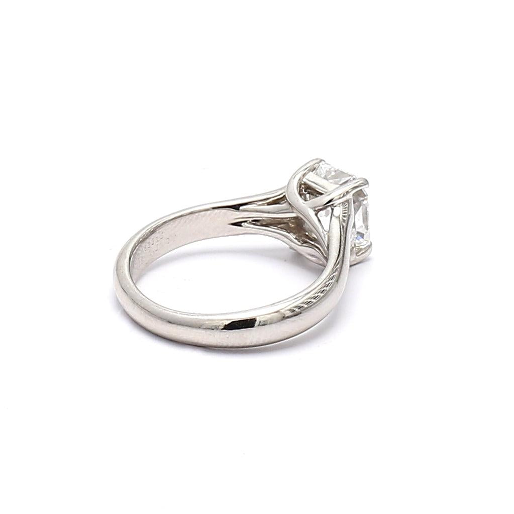 Tiffany and Co 1.52 Carat Radiant Cut F-VS1 Diamond Platinum Engagement Ring