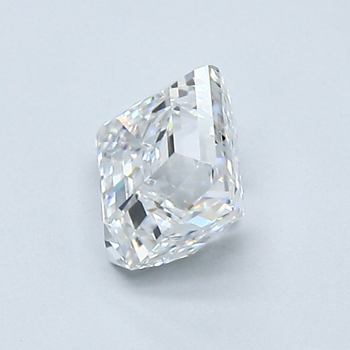 0.94 Carat Trapezoid Shape Diamond color E Clarity VVS2