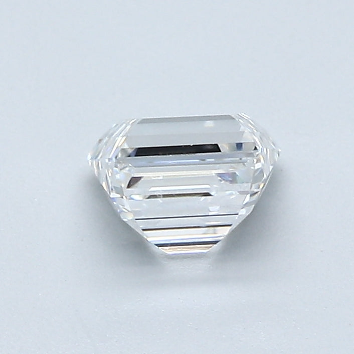 0.94 Carat Trapezoid Shape Diamond color E Clarity VVS2