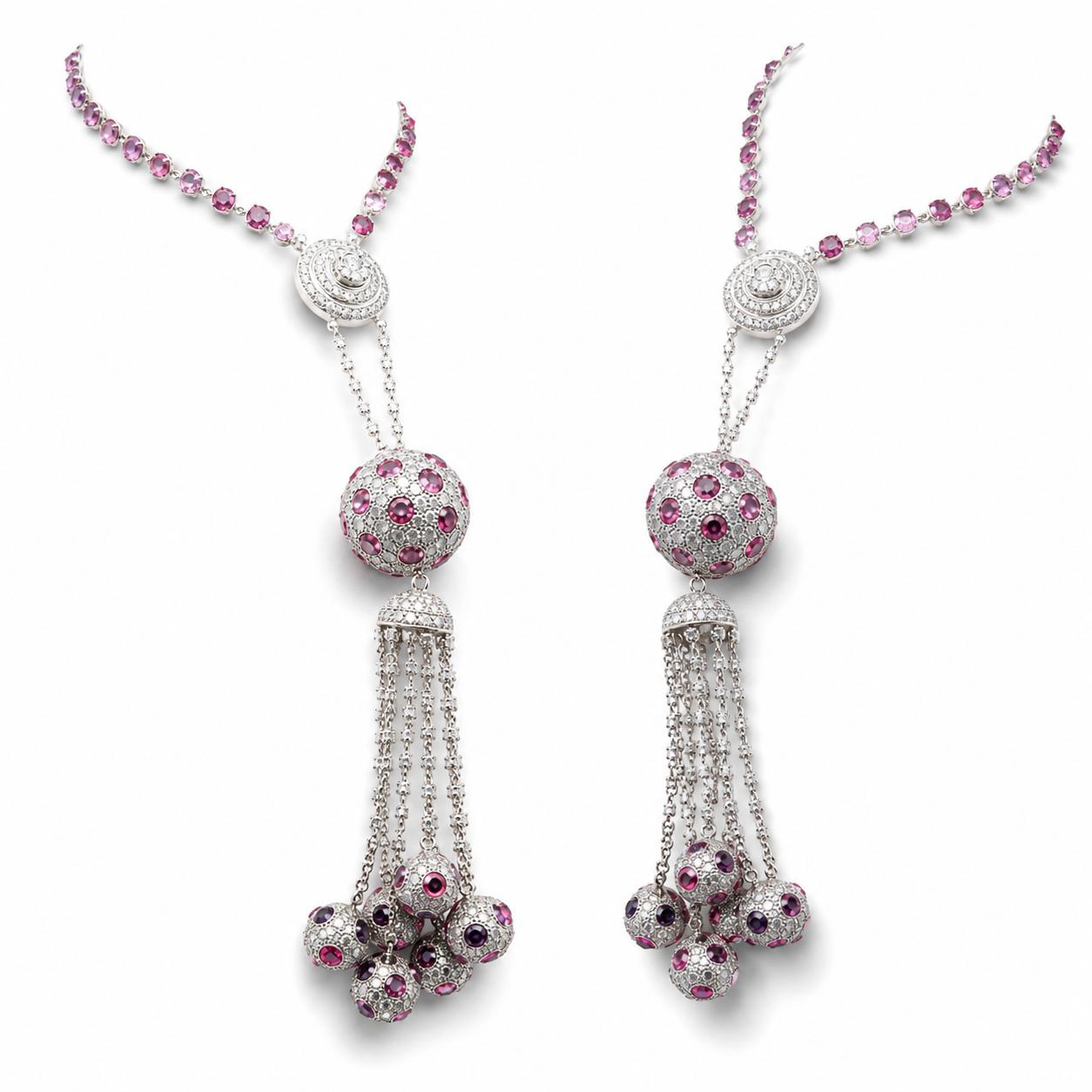 18K White Gold Dangling Necklace 20 Carat Round I I1 Diamonds 20 Carat Sapphires