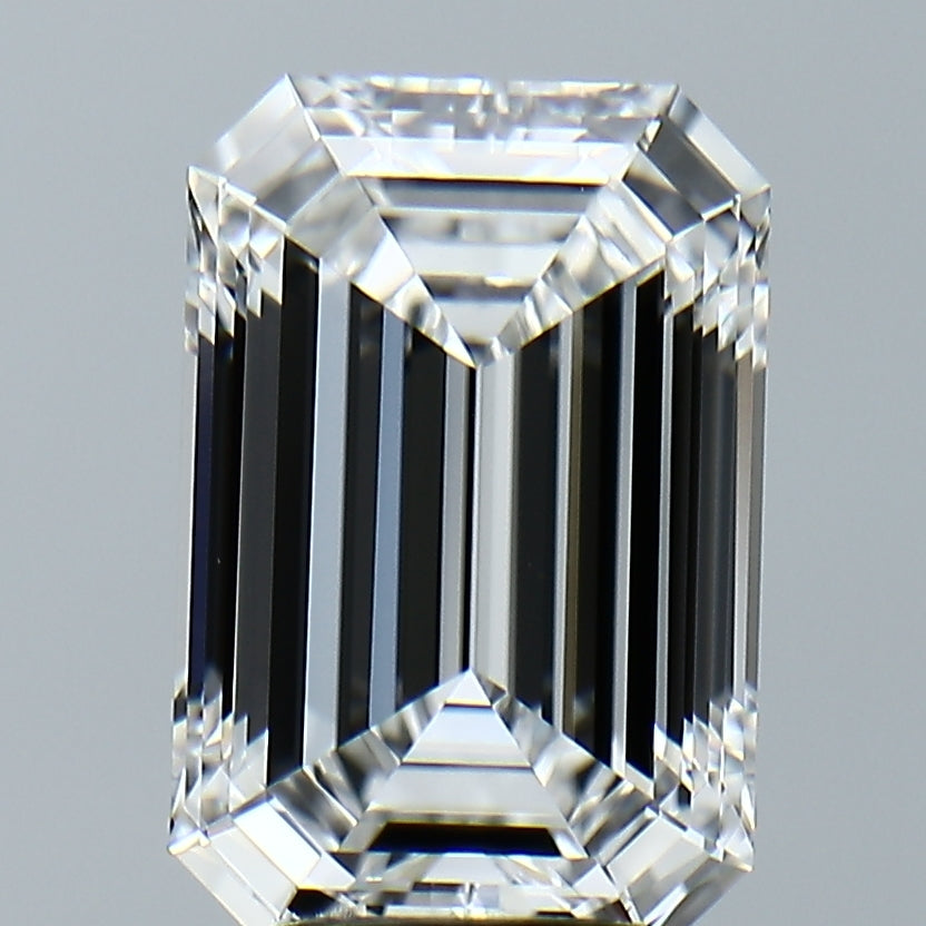 Lab-Grown 4.18 Carat Emerald Cut Diamond color E Clarity VVS2, precious stones, engagement diamonds