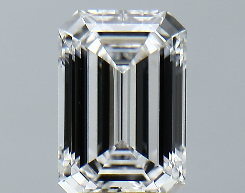 Lab-Grown 2.50 Carat Emerald Cut Diamond color E Clarity VS1, precious stones, engagement diamonds