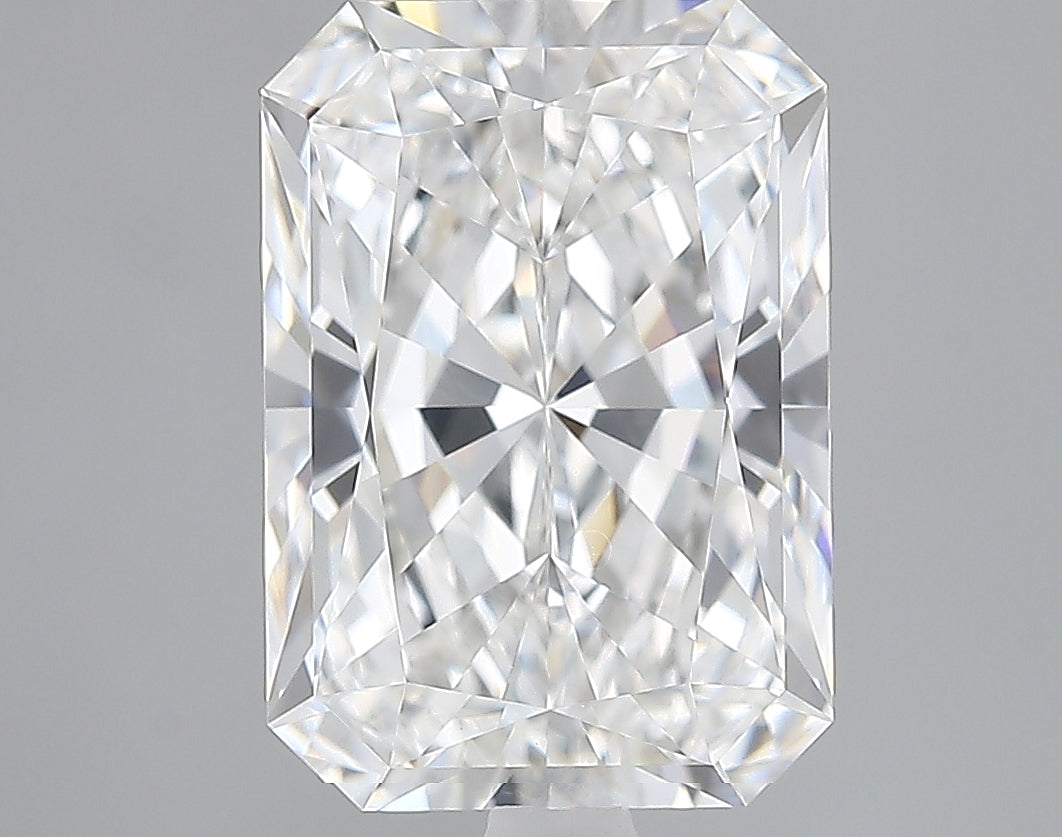 Lab-Grown 3.13 Carat Radiant Cut Diamond color E Clarity VVS1, precious stones, engagement diamonds