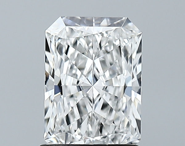 Lab-Grown 1.30 Carat Radiant Cut Diamond color E Clarity VS1 With GIA Certificate, precious stones, engagement diamonds