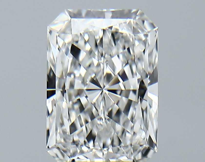 Lab-Grown 2.57 Carat Radiant Cut Diamond color E Clarity VS1, precious stones, engagement diamonds