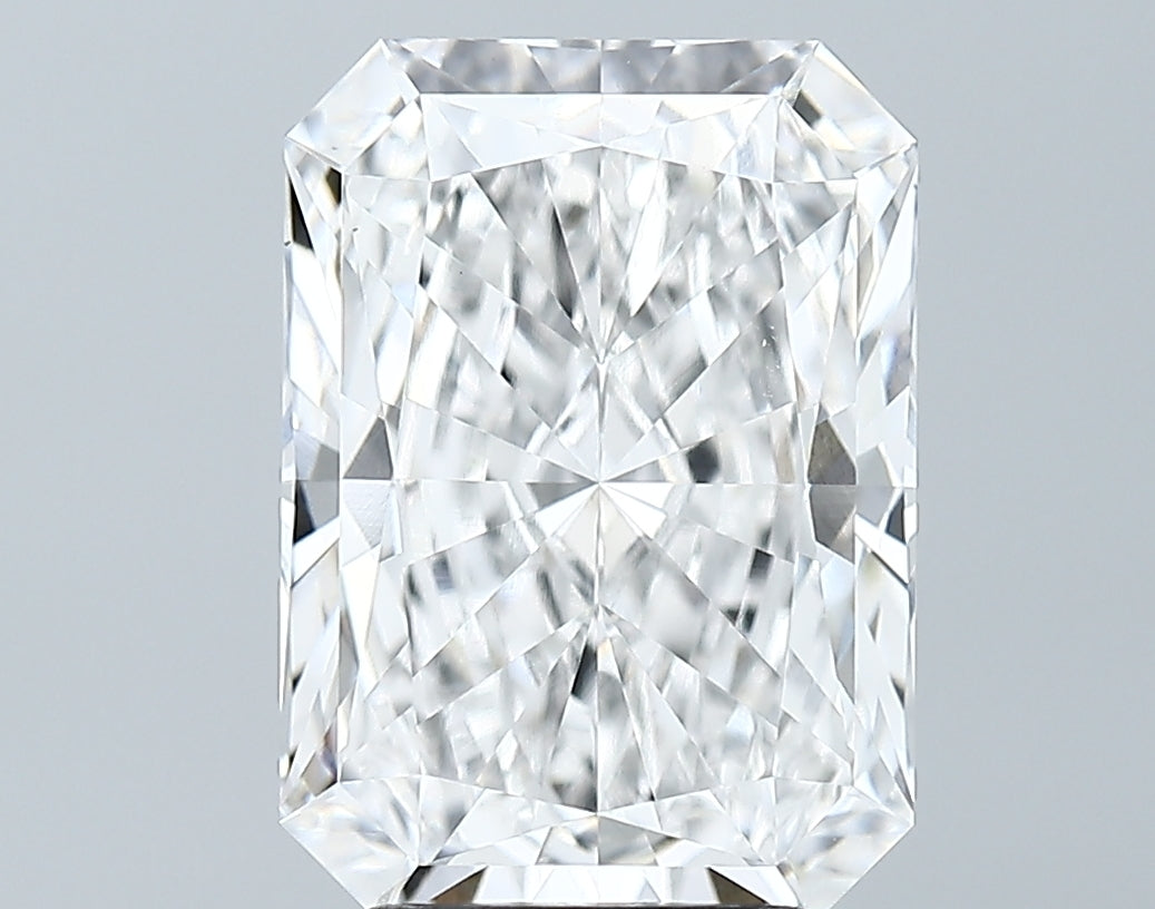 Lab-Grown 4.17 Carat Radiant Cut Diamond color E Clarity VS1 With GIA Certificate, precious stones, engagement diamonds